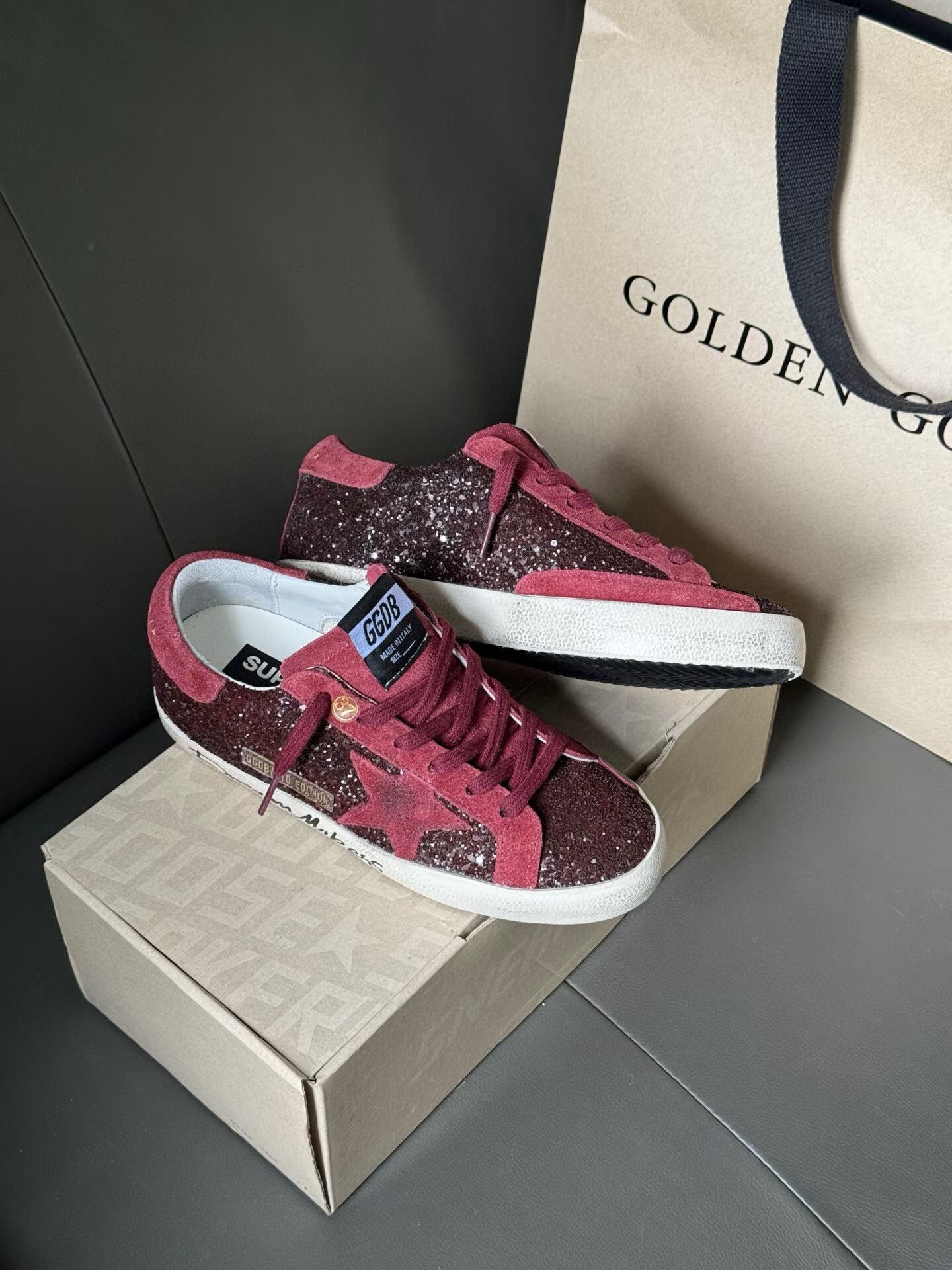 27318-Golden-715 gallery