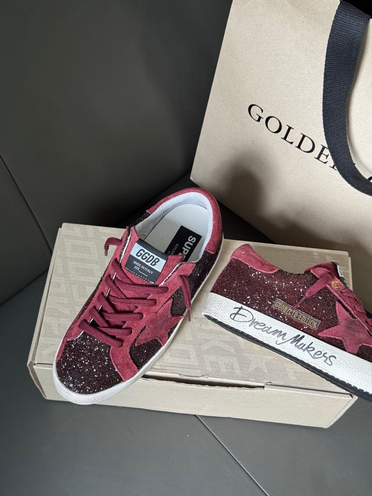 27318-Golden-715 gallery