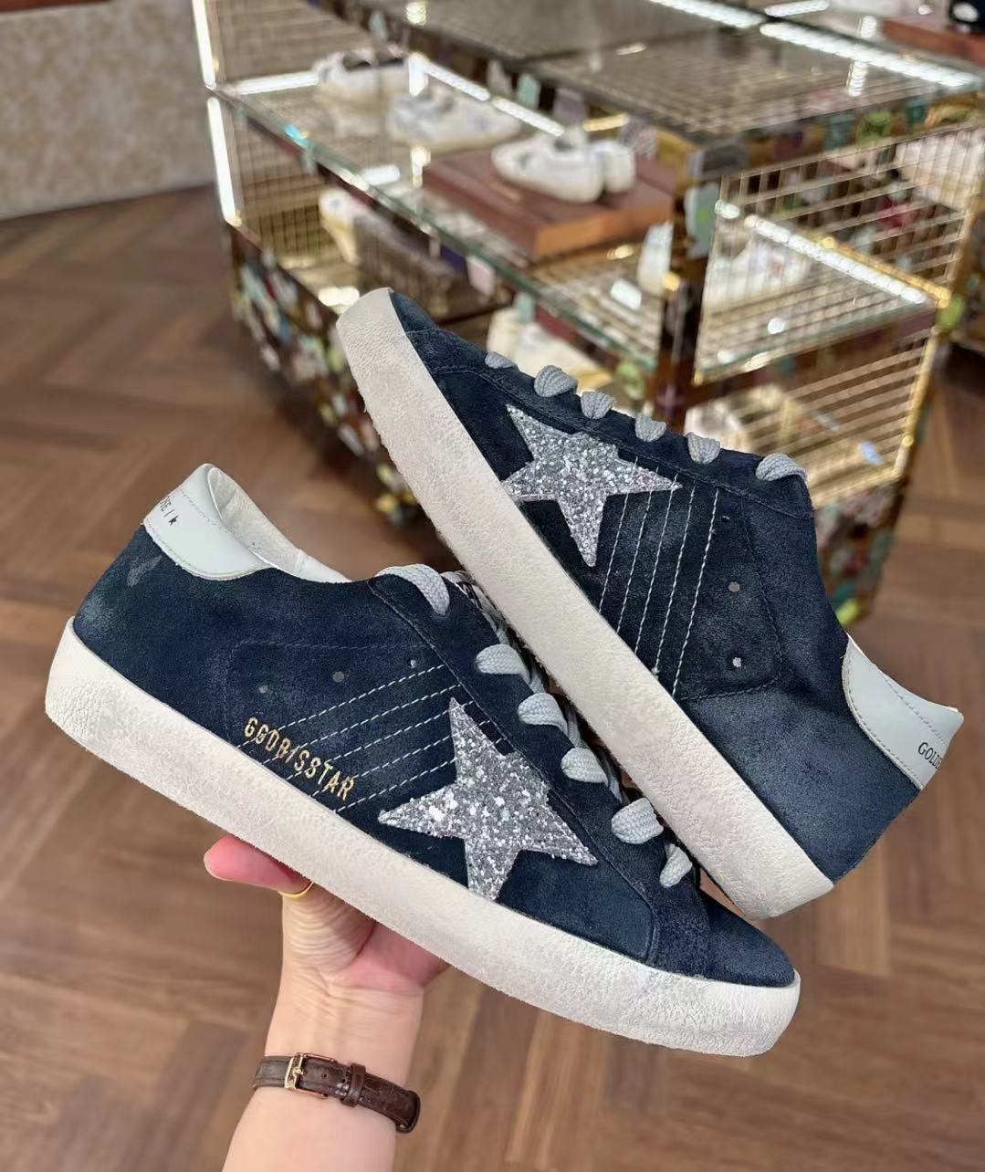 27318-Golden-715 gallery