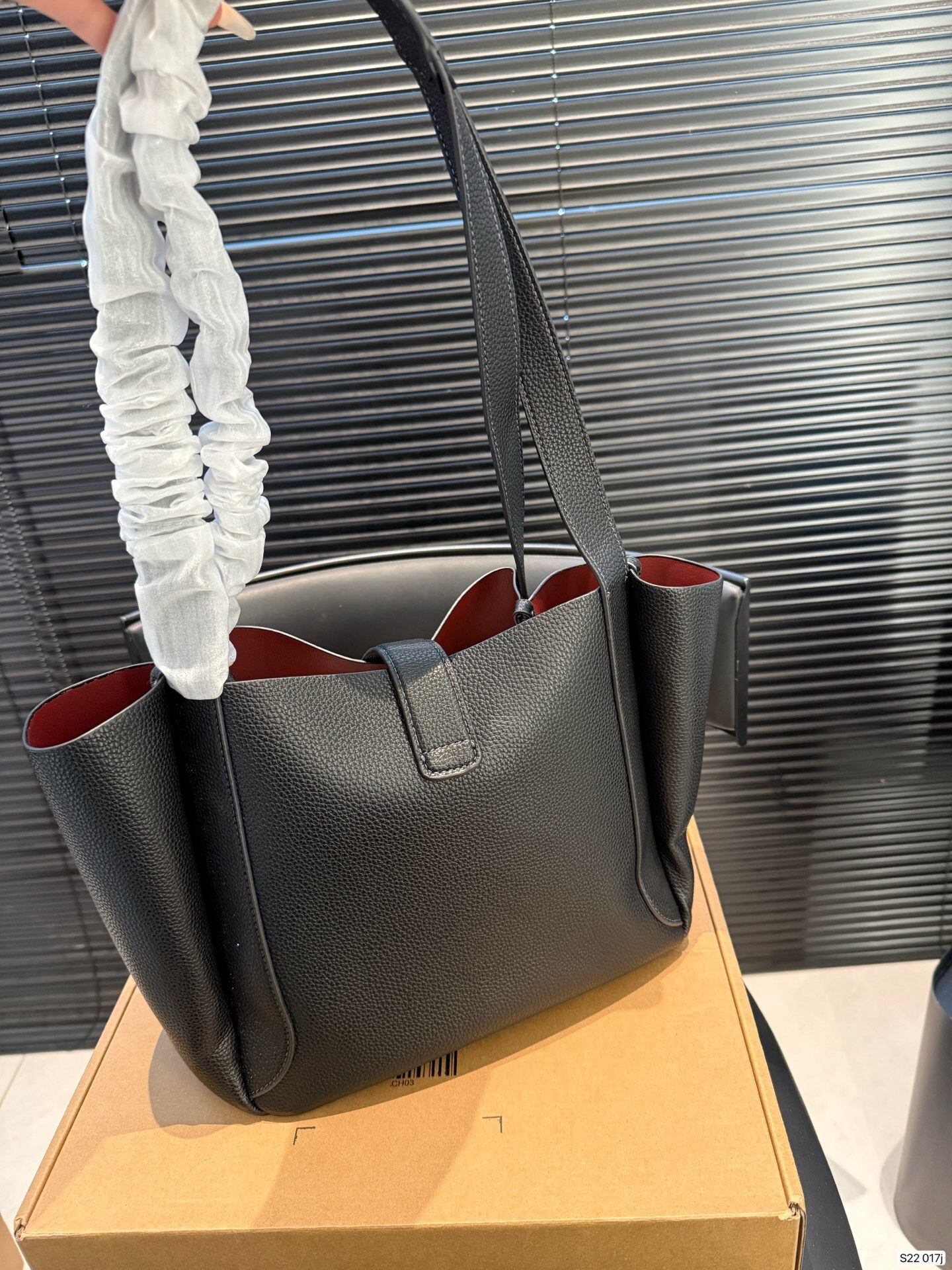 27321-COACH-488 gallery