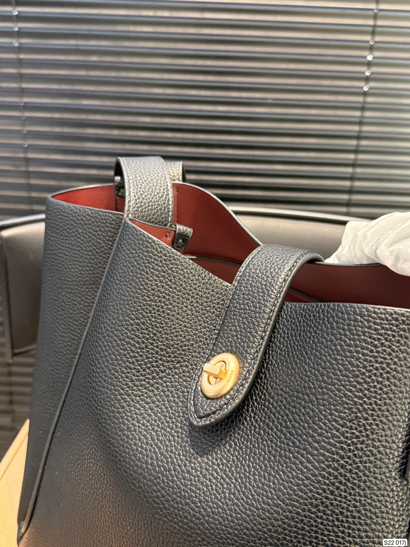 27321-COACH-488 gallery