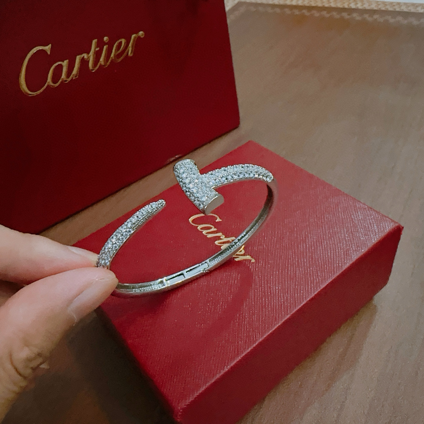 27330-Cartier-560 gallery