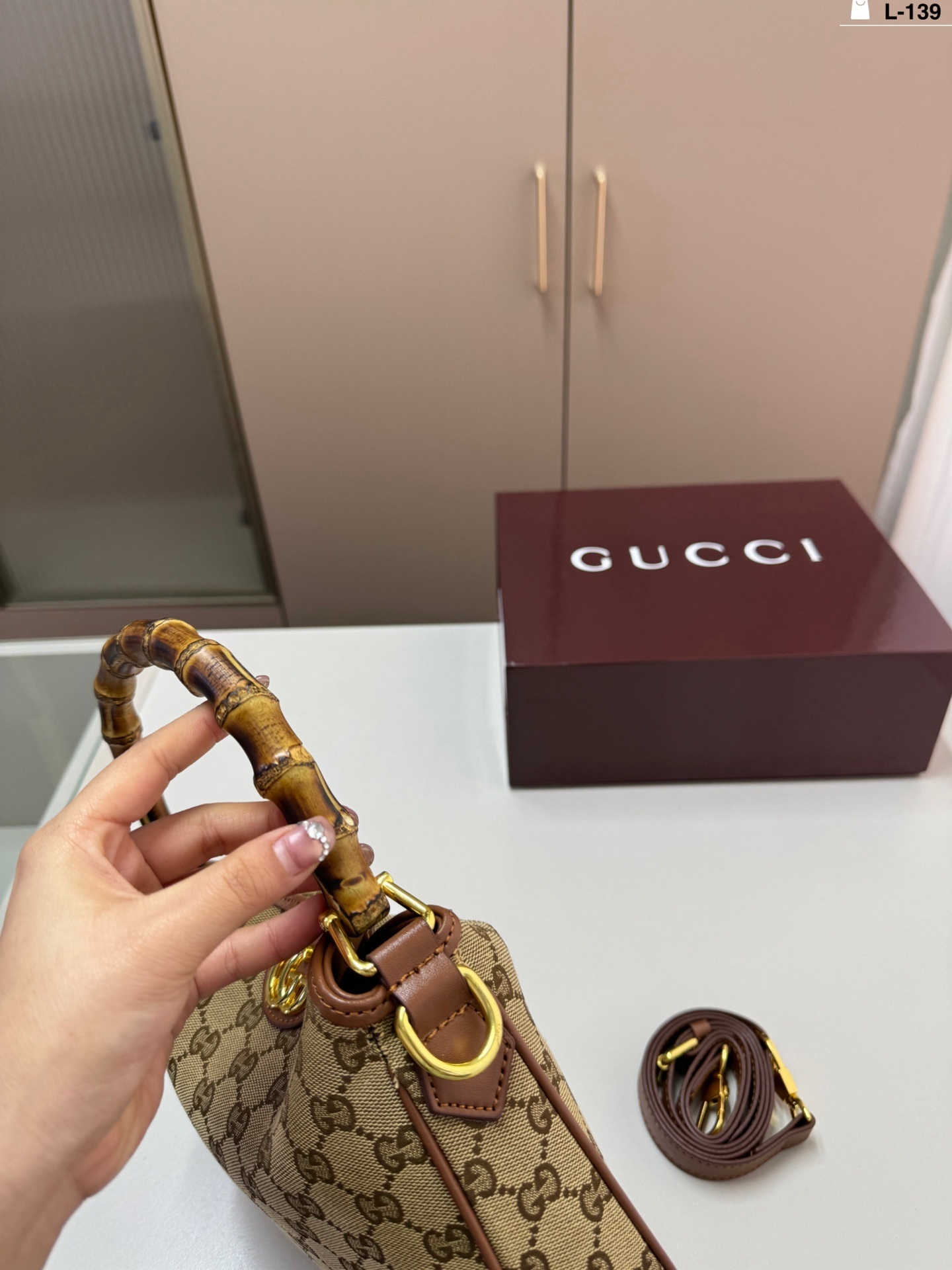 27334-Gucci-499 gallery
