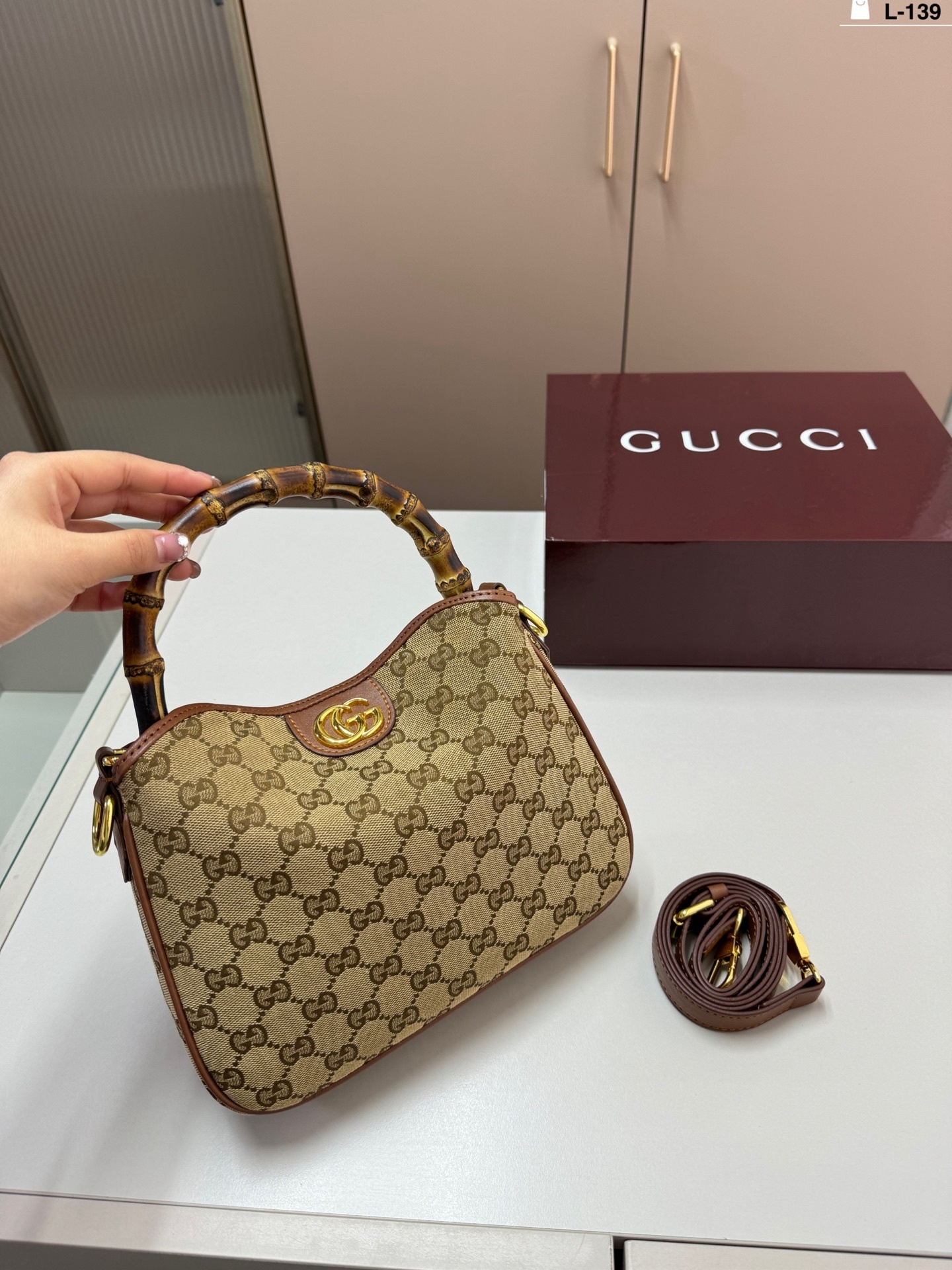 27334-Gucci-499 gallery