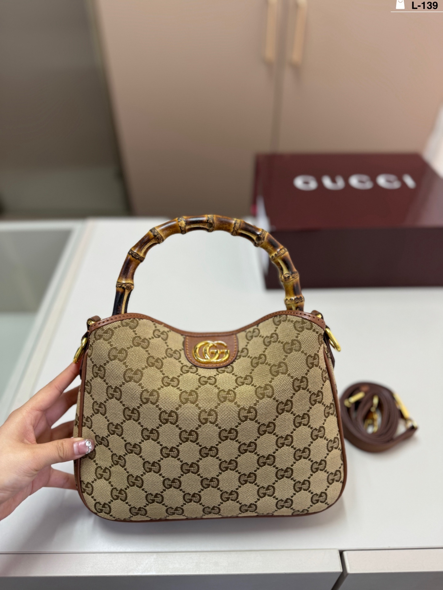 27334-Gucci-499 gallery
