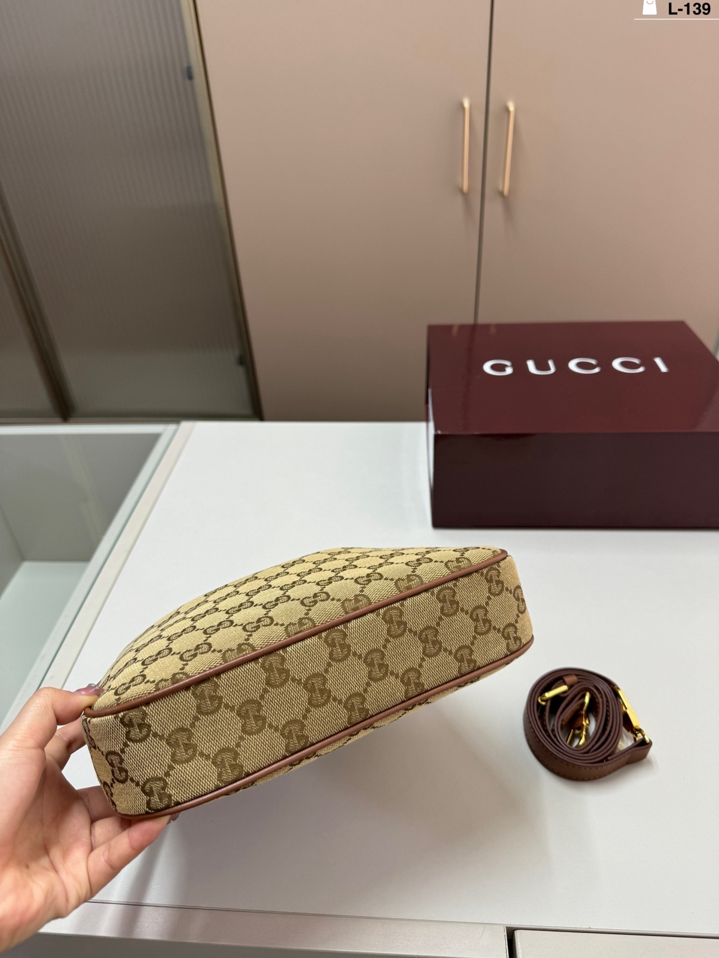 27334-Gucci-499 gallery