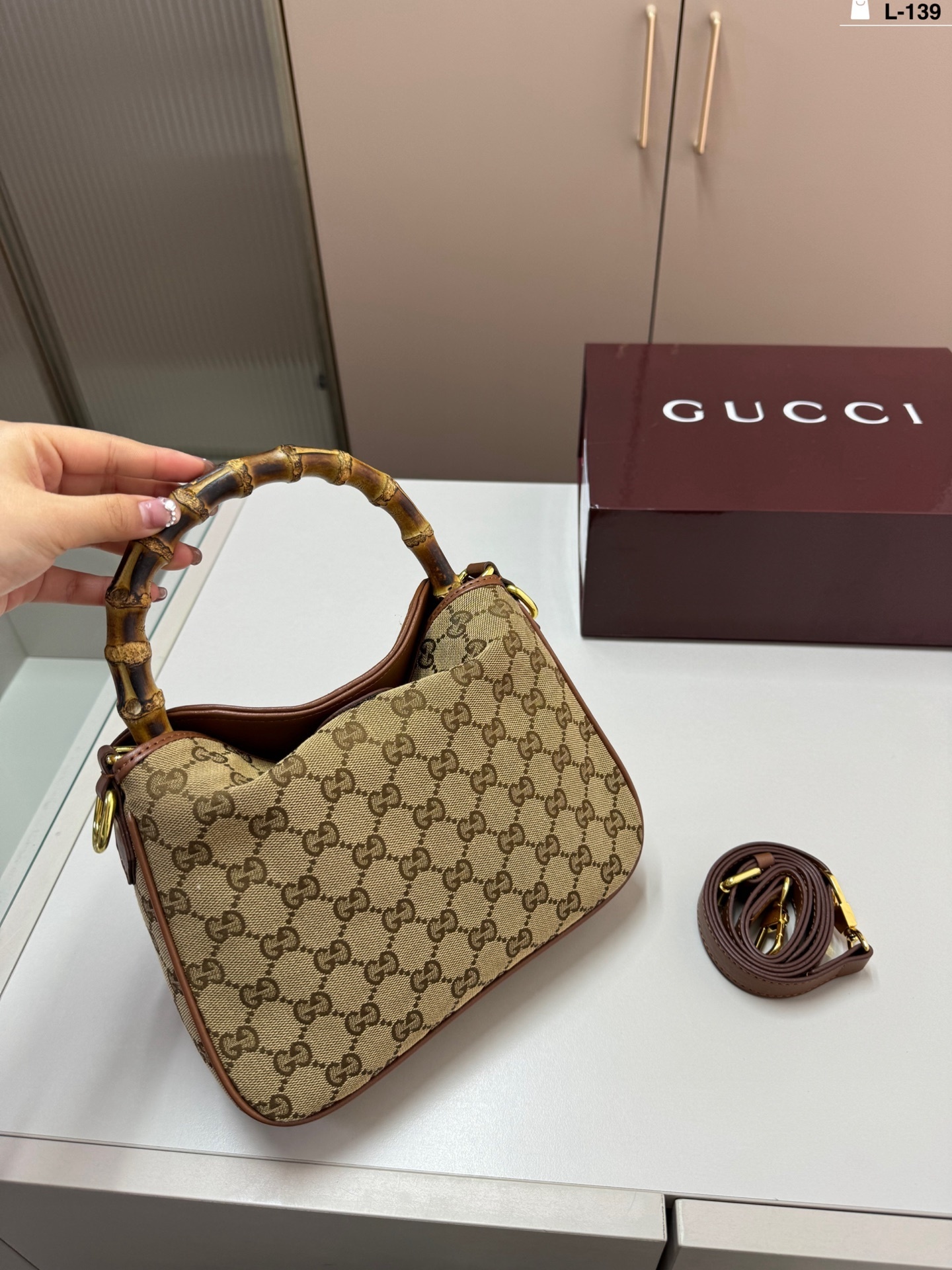27334-Gucci-499 gallery