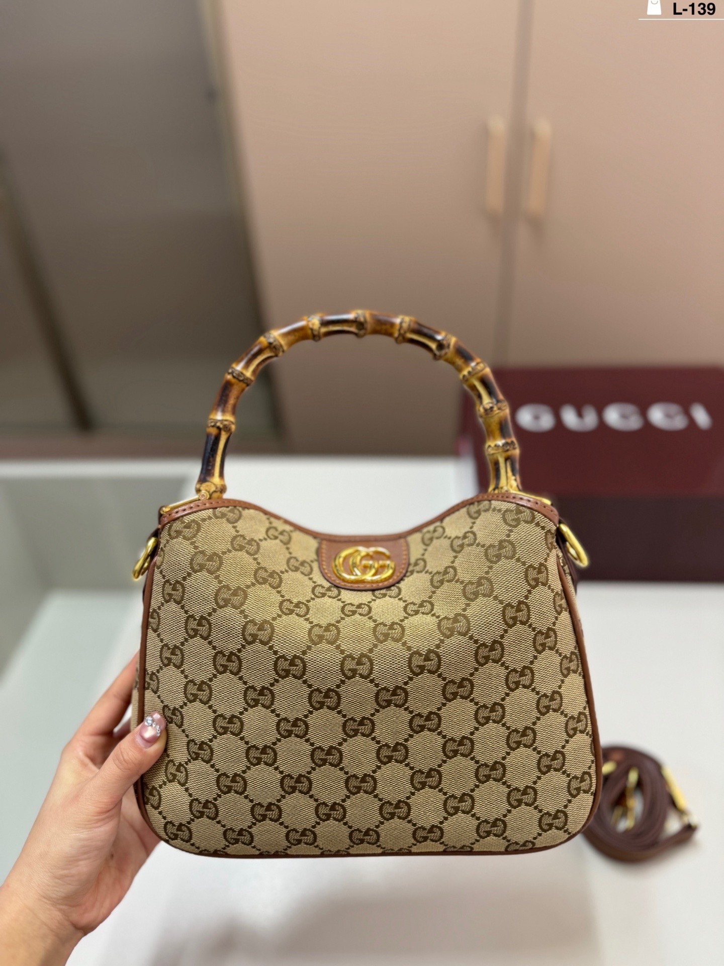 27334-Gucci-499 gallery