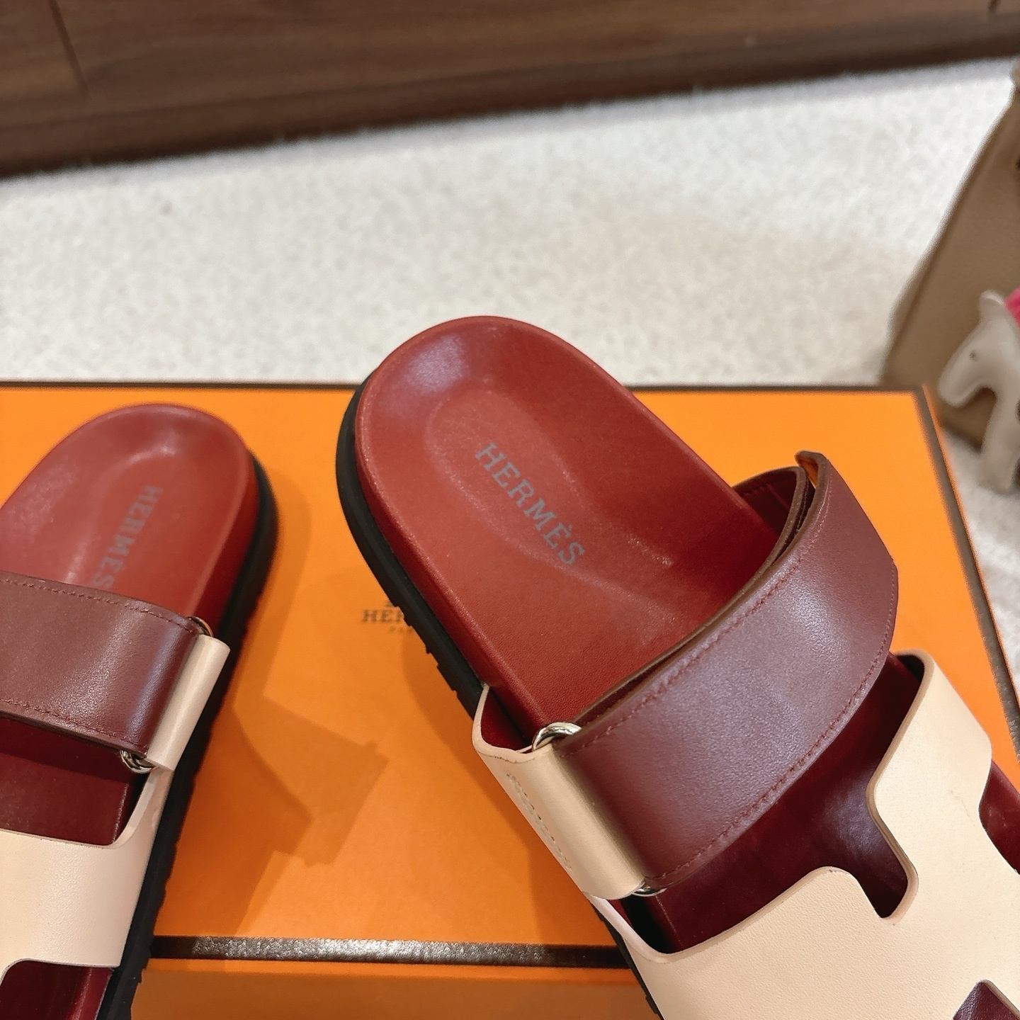 27337-Hermès-690 gallery