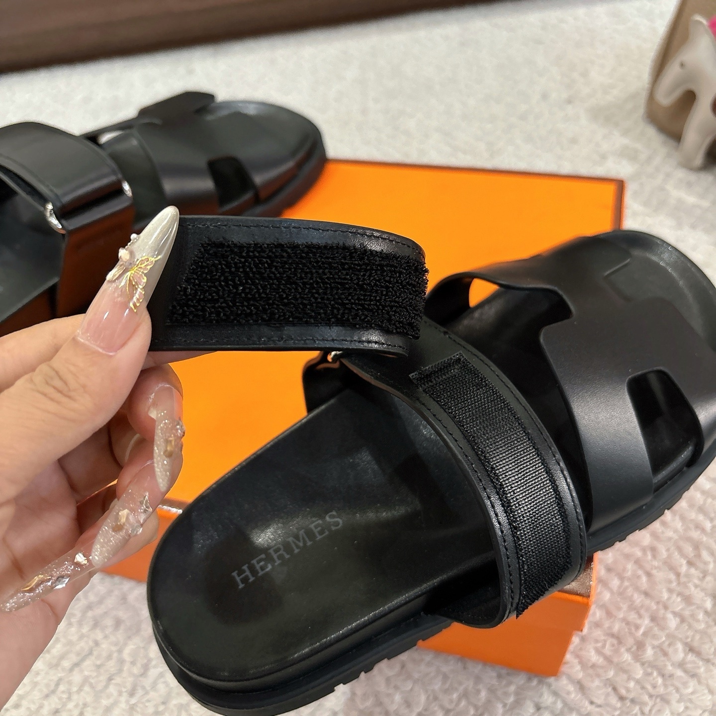 27337-Hermès-690 gallery