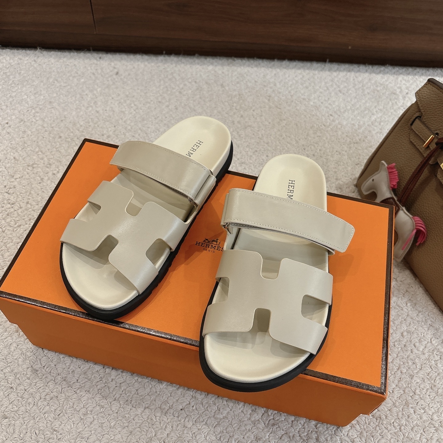 27337-Hermès-690 gallery