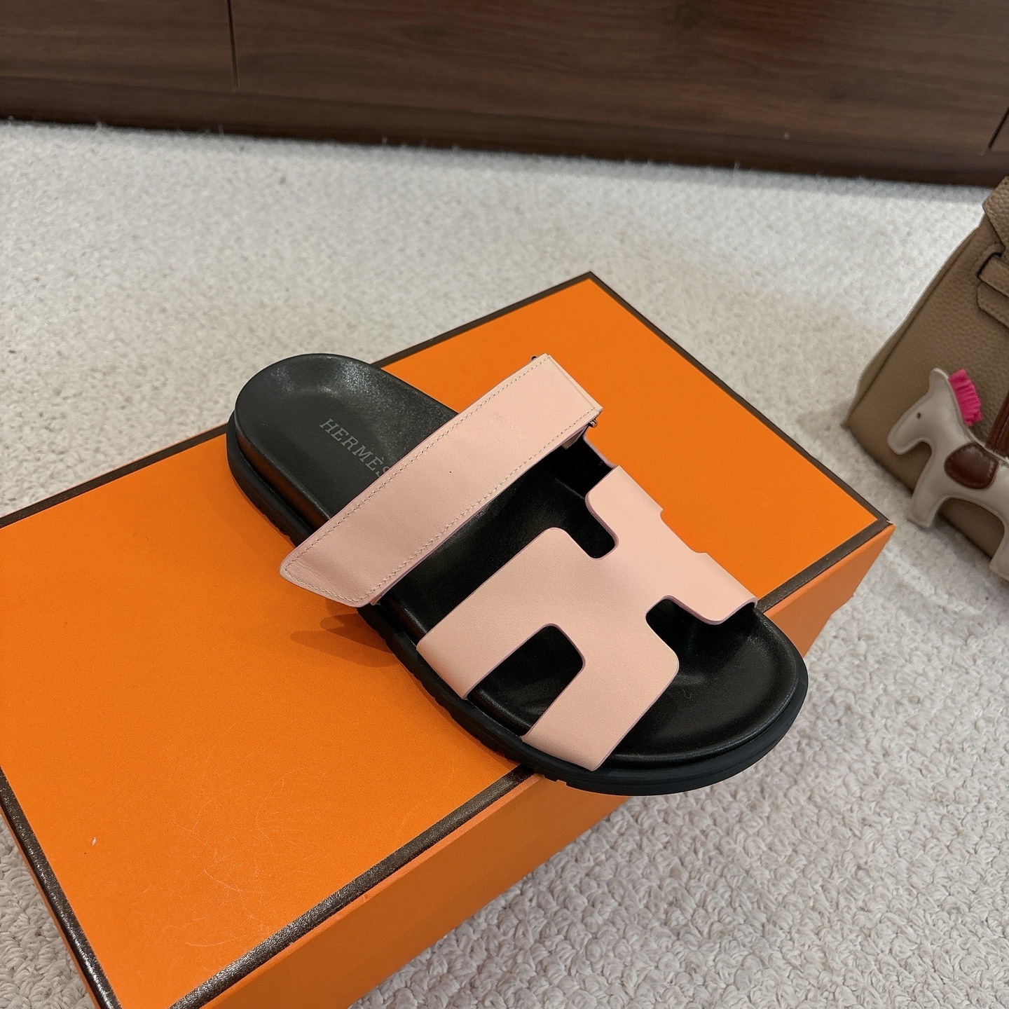 27337-Hermès-690 gallery