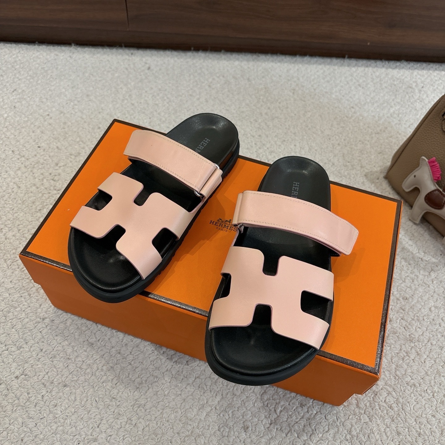 27337-Hermès-690 gallery