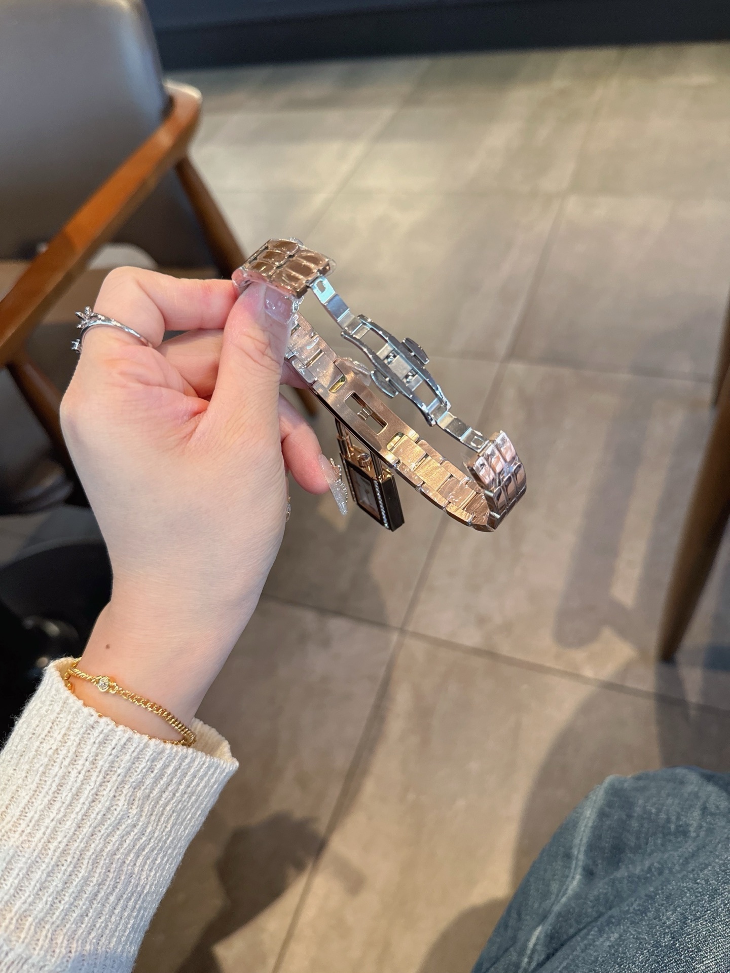 27341-Hermès-2100 gallery