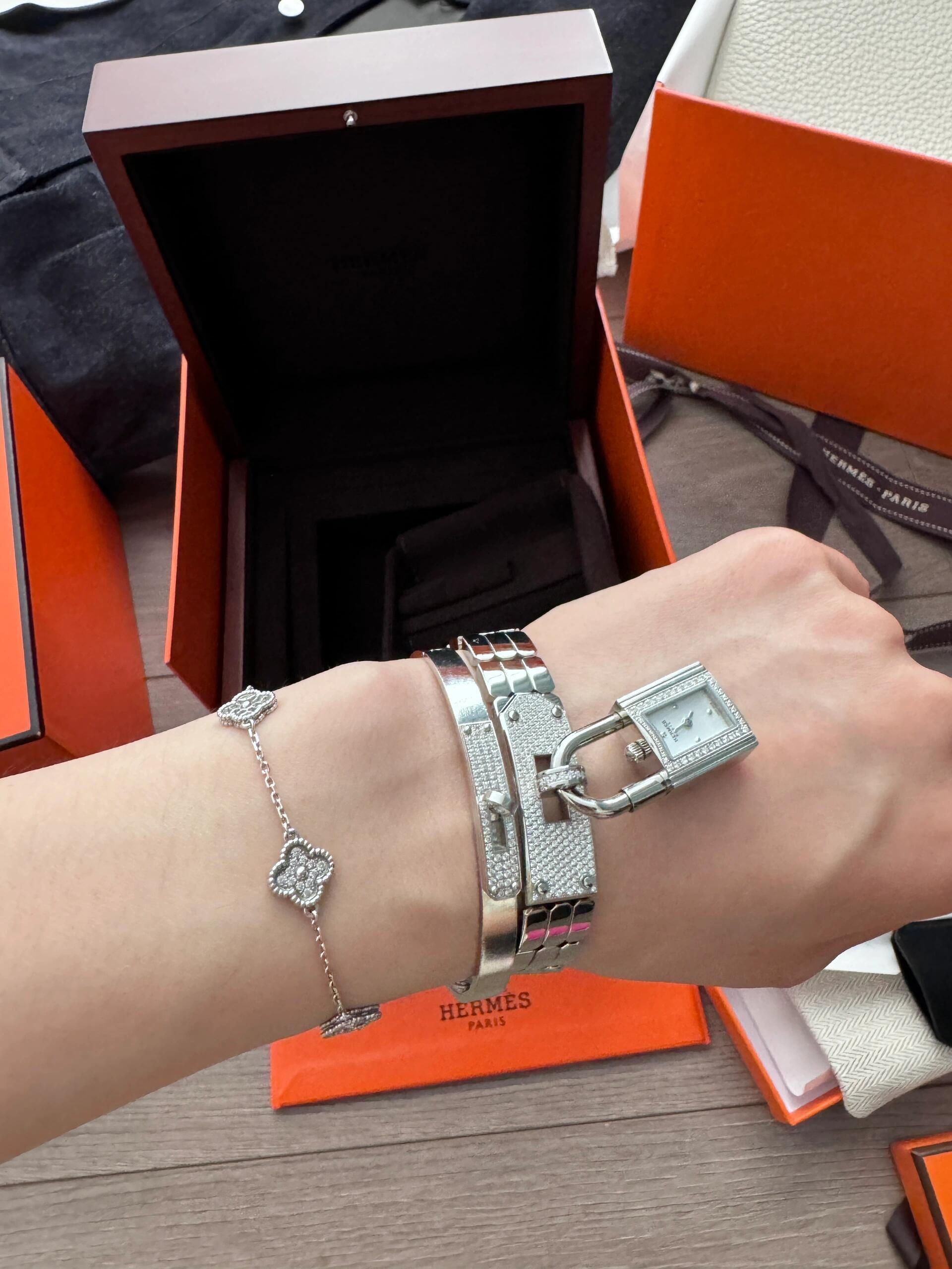 27341-Hermès-2100 gallery