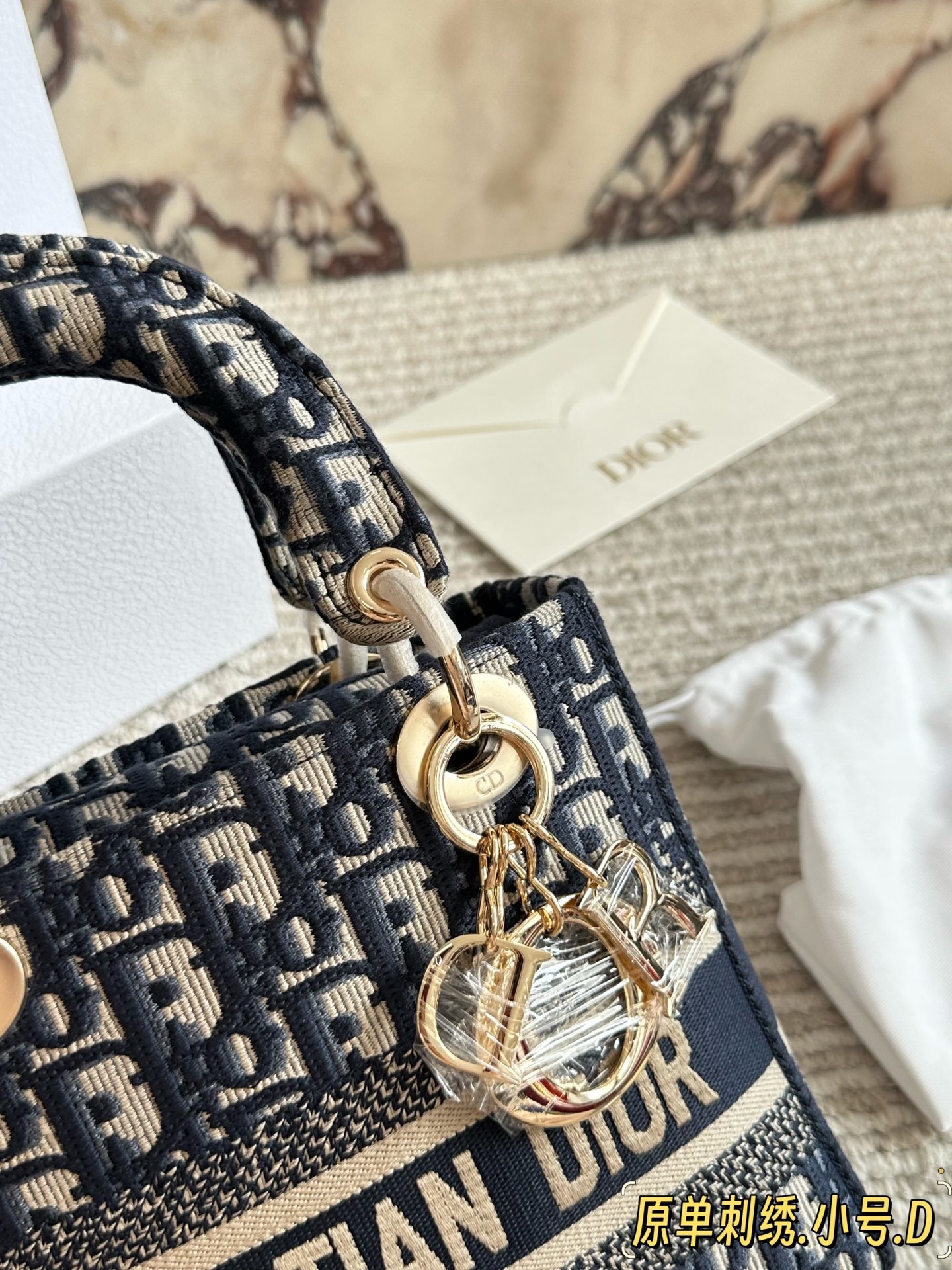 27347-DIOR-770 gallery