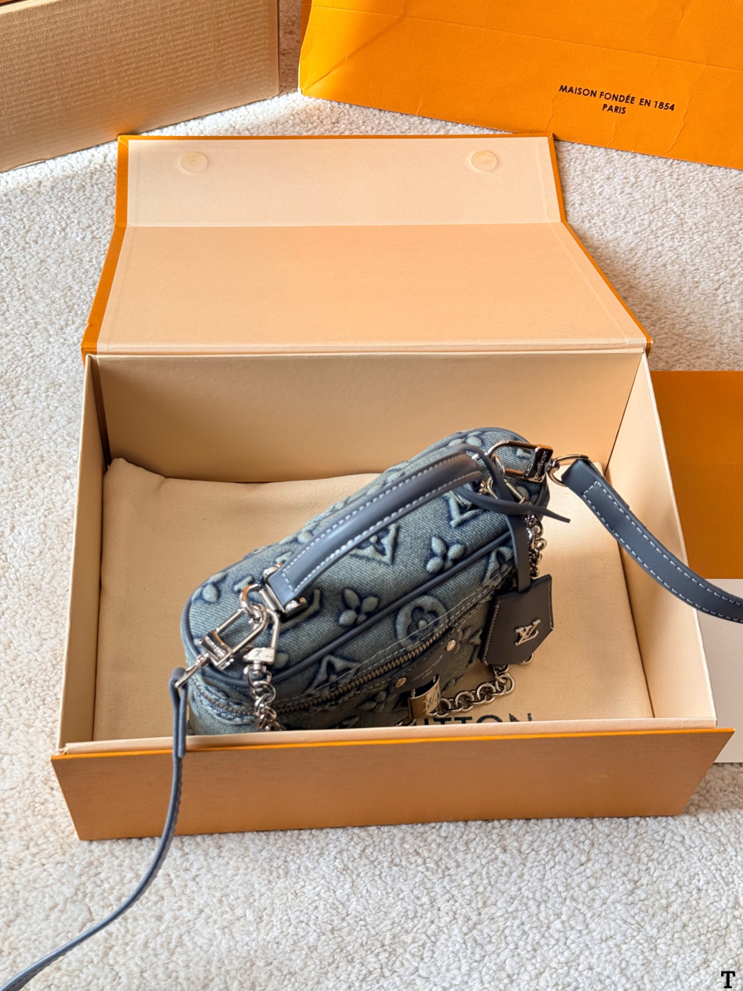 27351-LV-483 gallery