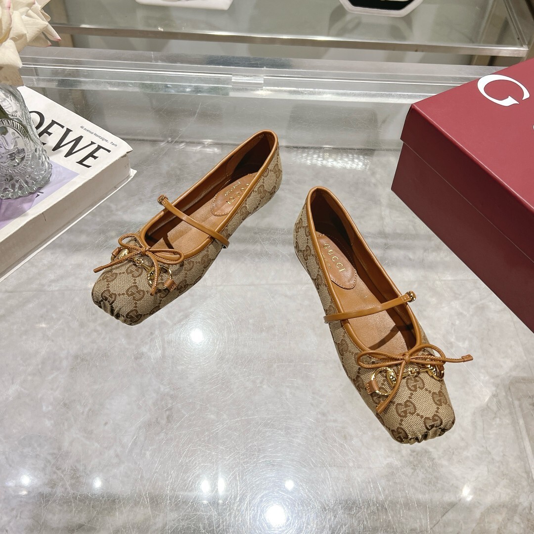 27366-Gucci-850 gallery