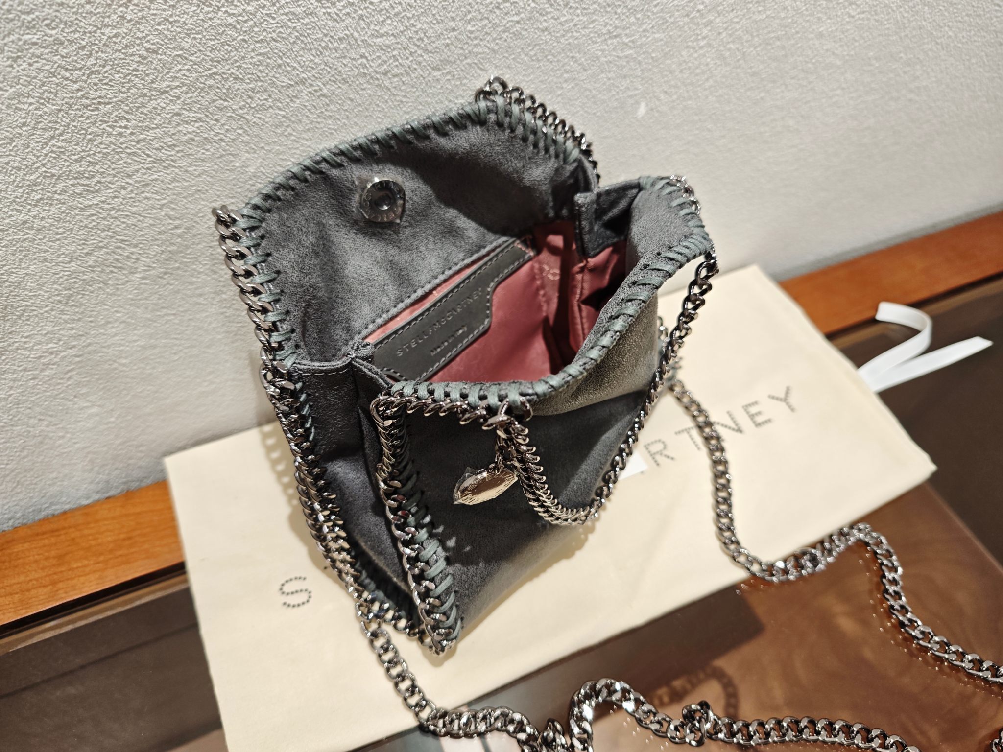 27367-Stella McCartney-698-550-483 gallery