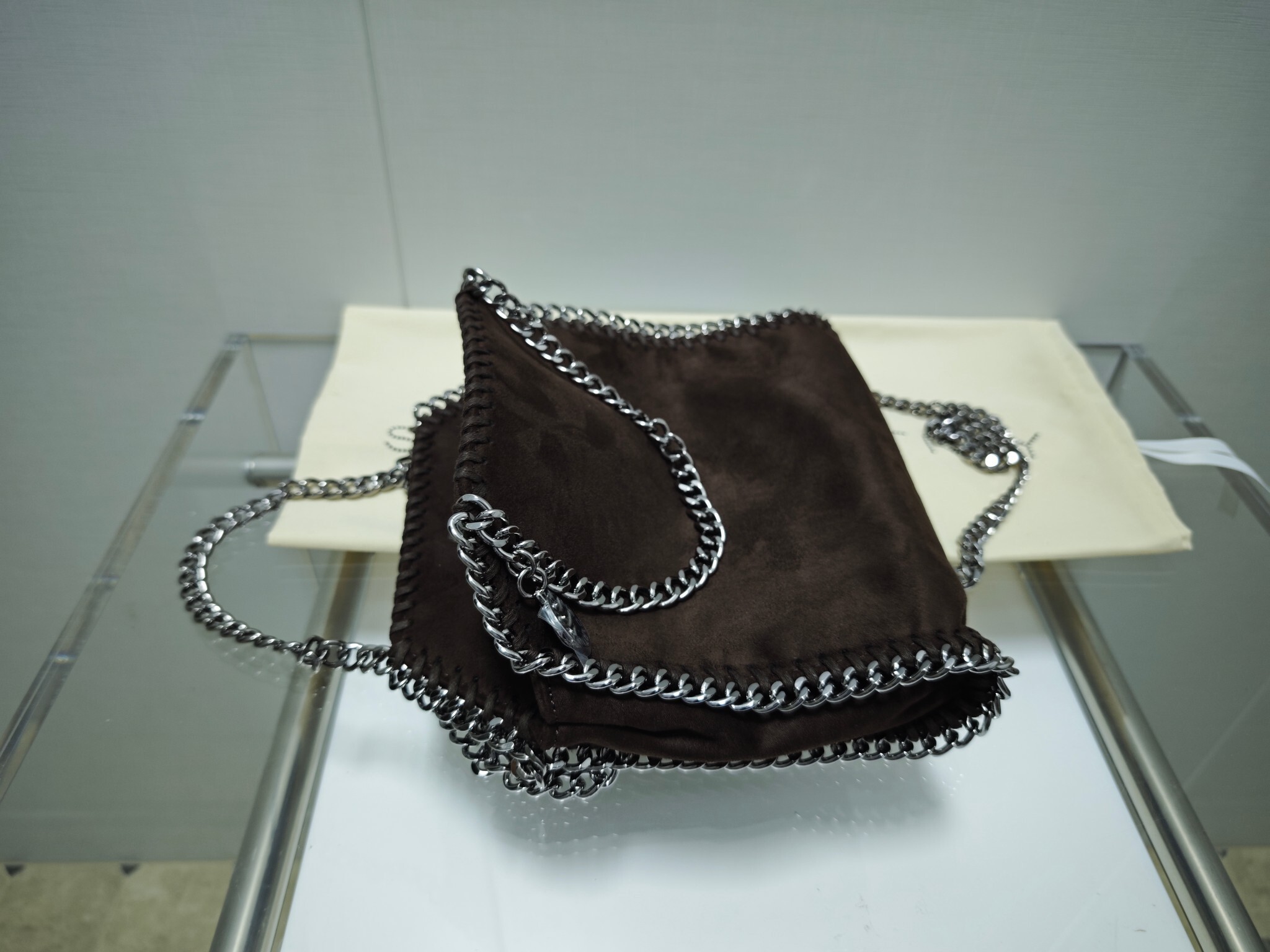 27368-Stella McCartney-698-550-489 gallery