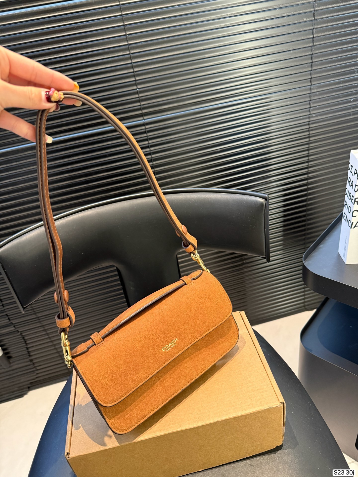 27370-COACH-483 gallery