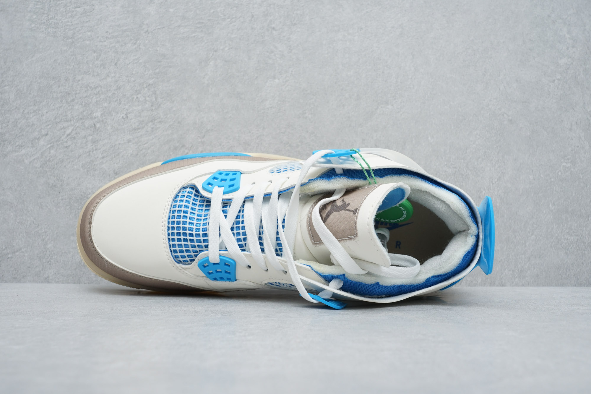 XTZ2378  NK AJ 58.99$ WITH BOX gallery