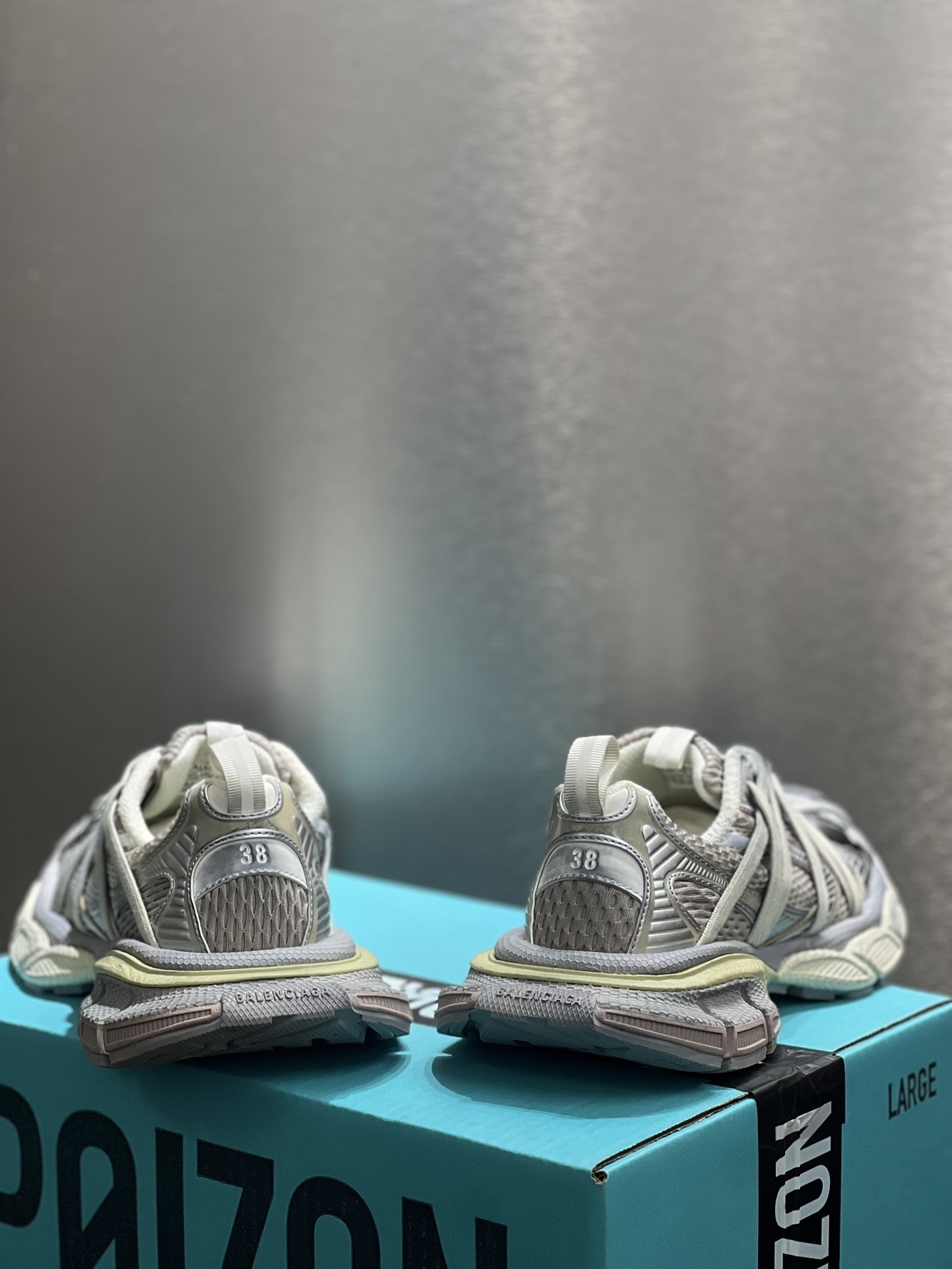 $103.50 Balenciaga ZT9176 gallery