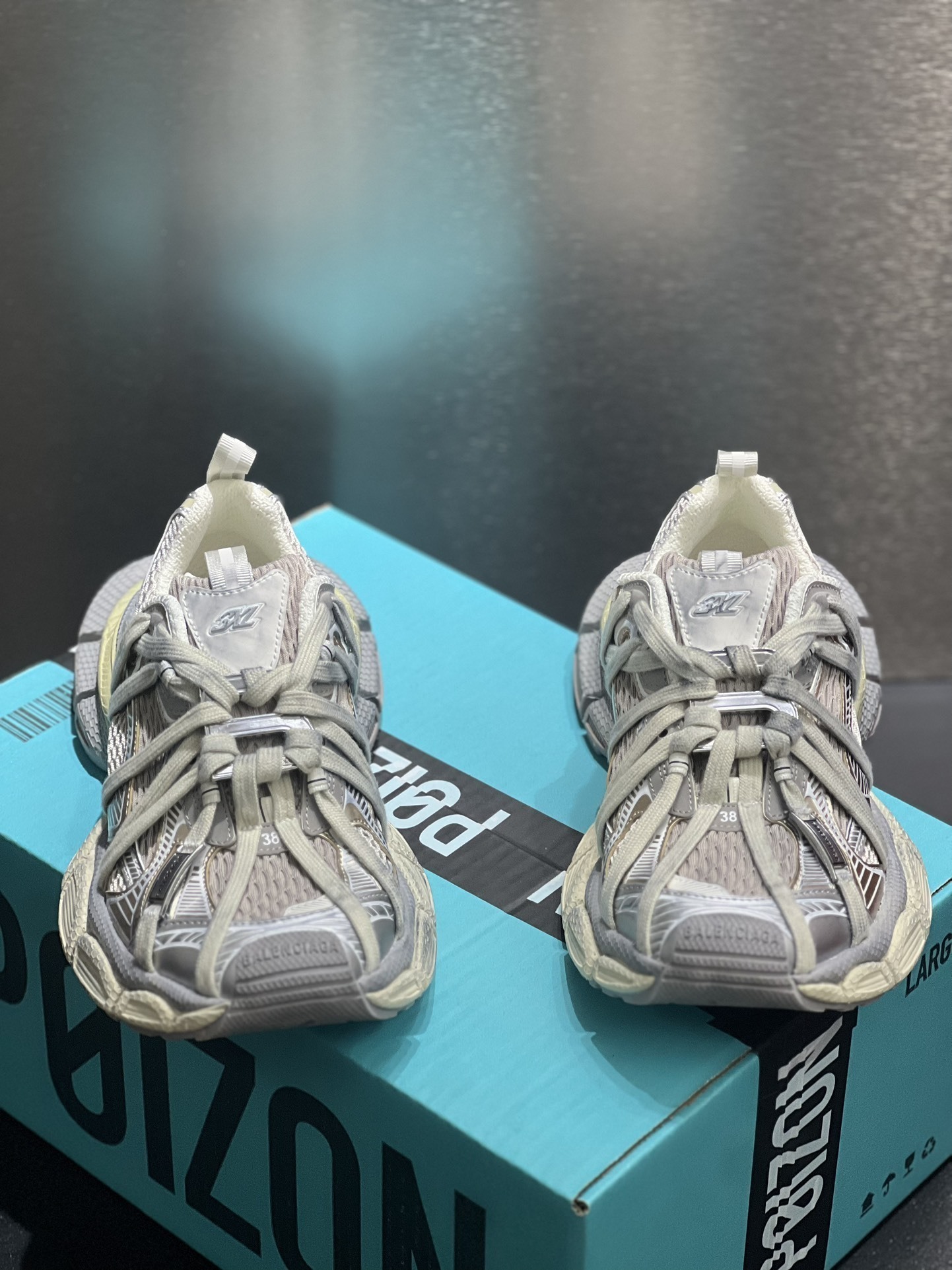 $103.50 Balenciaga ZT9176 gallery