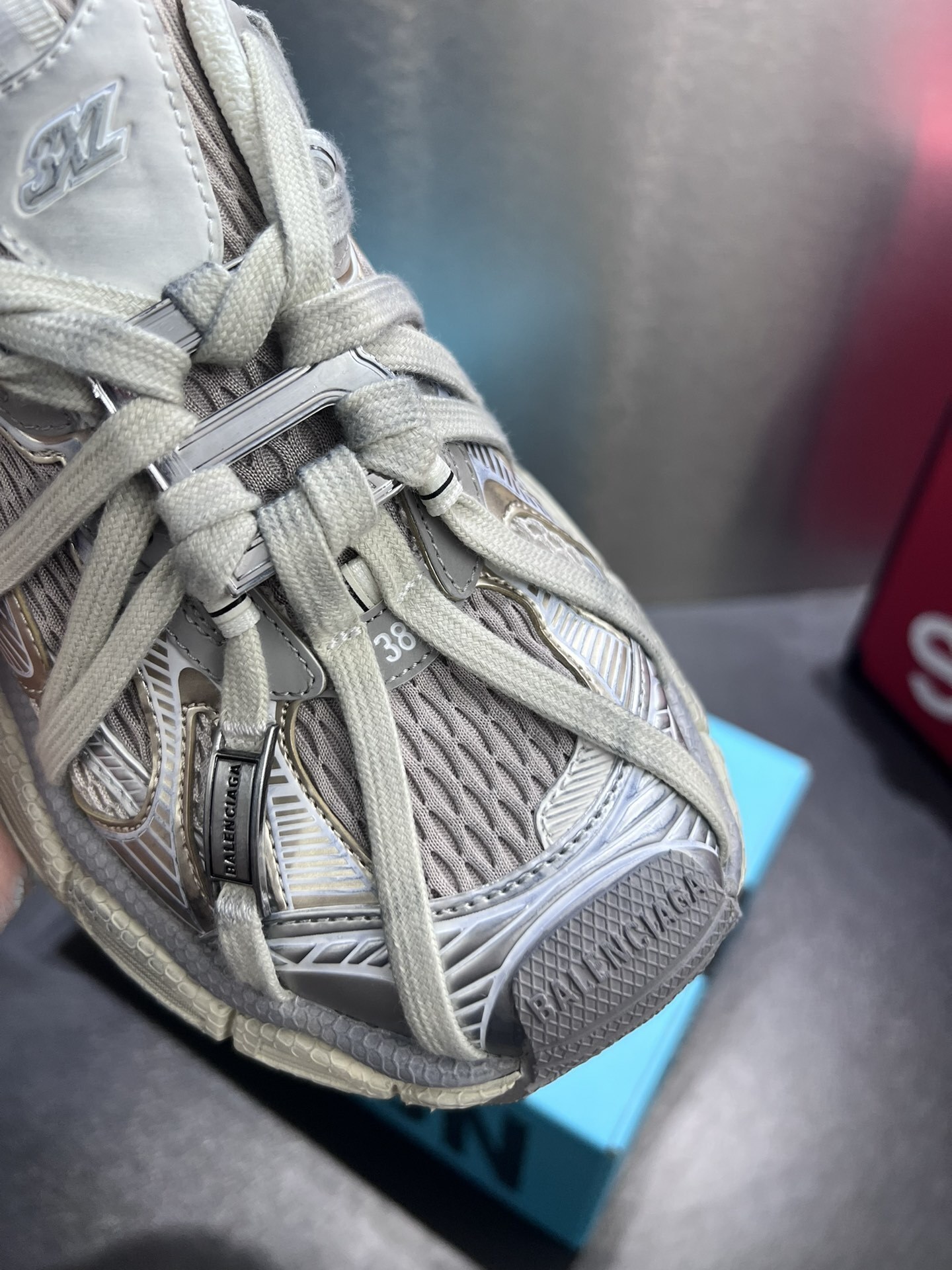 $103.50 Balenciaga ZT9176 gallery