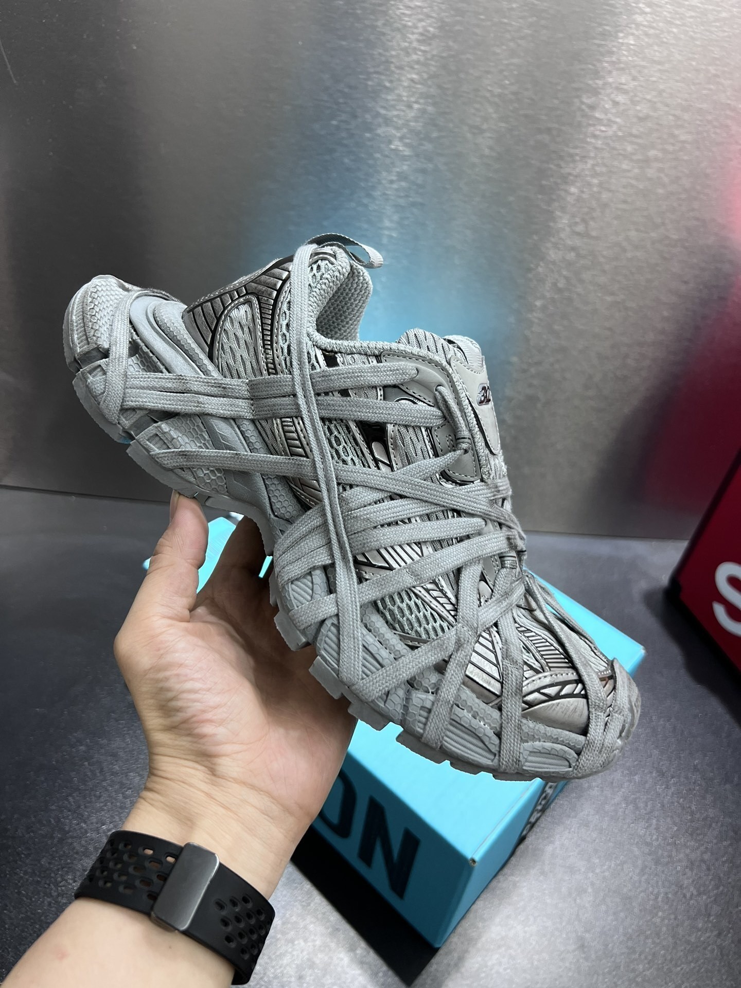 $103.50 Balenciaga ZT9178 gallery