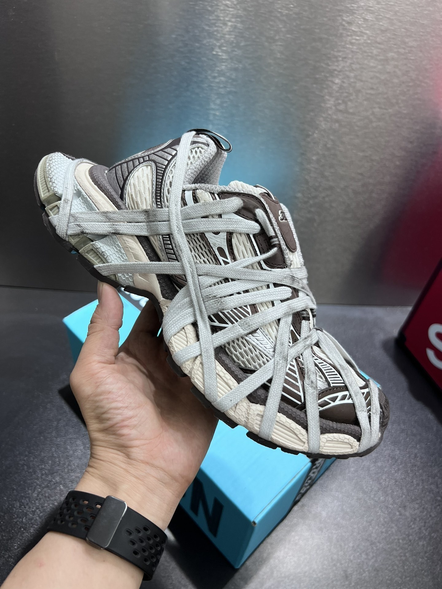 $103.50 Balenciaga ZT9178 gallery