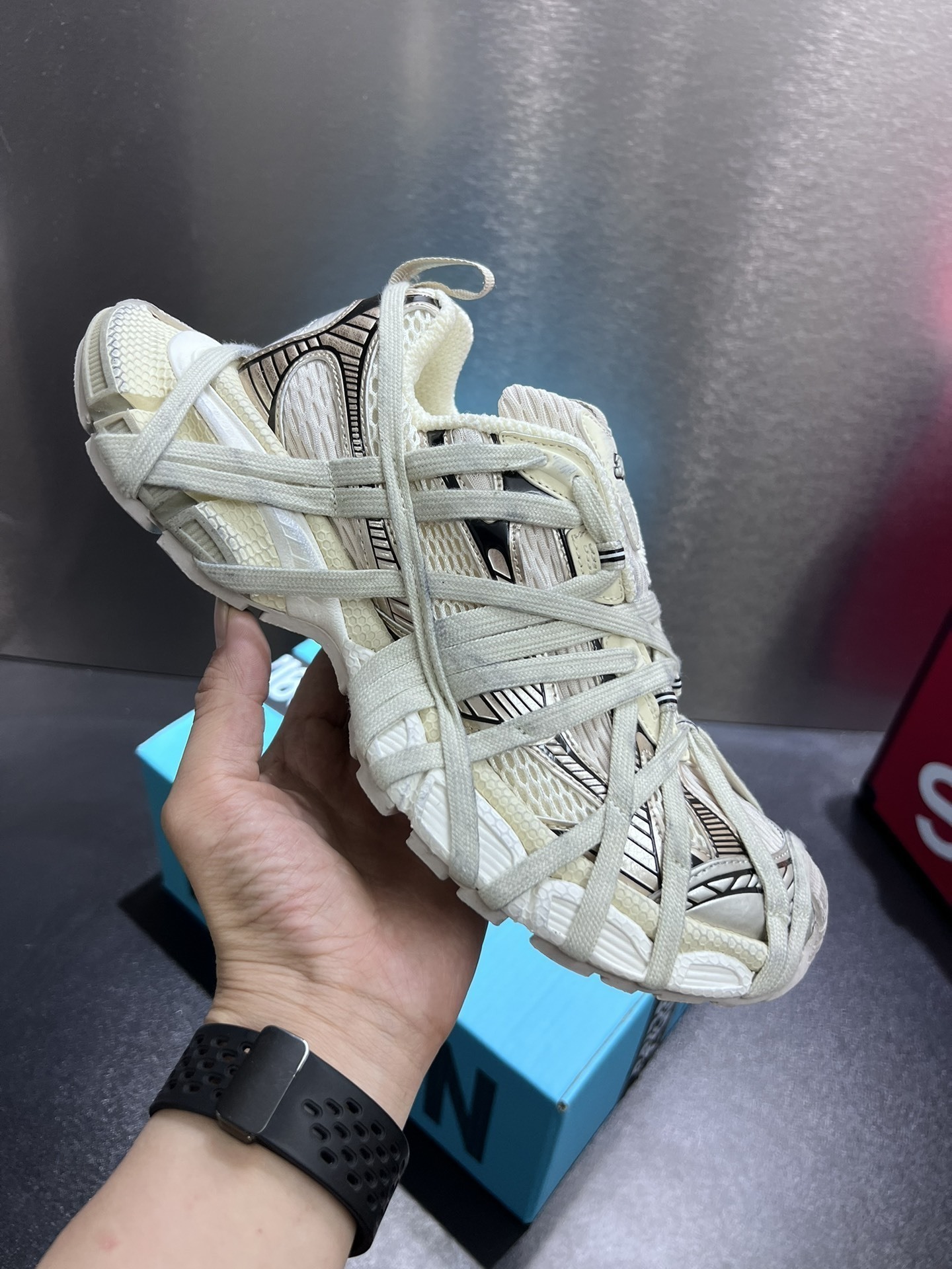 $103.50 Balenciaga ZT9178 gallery