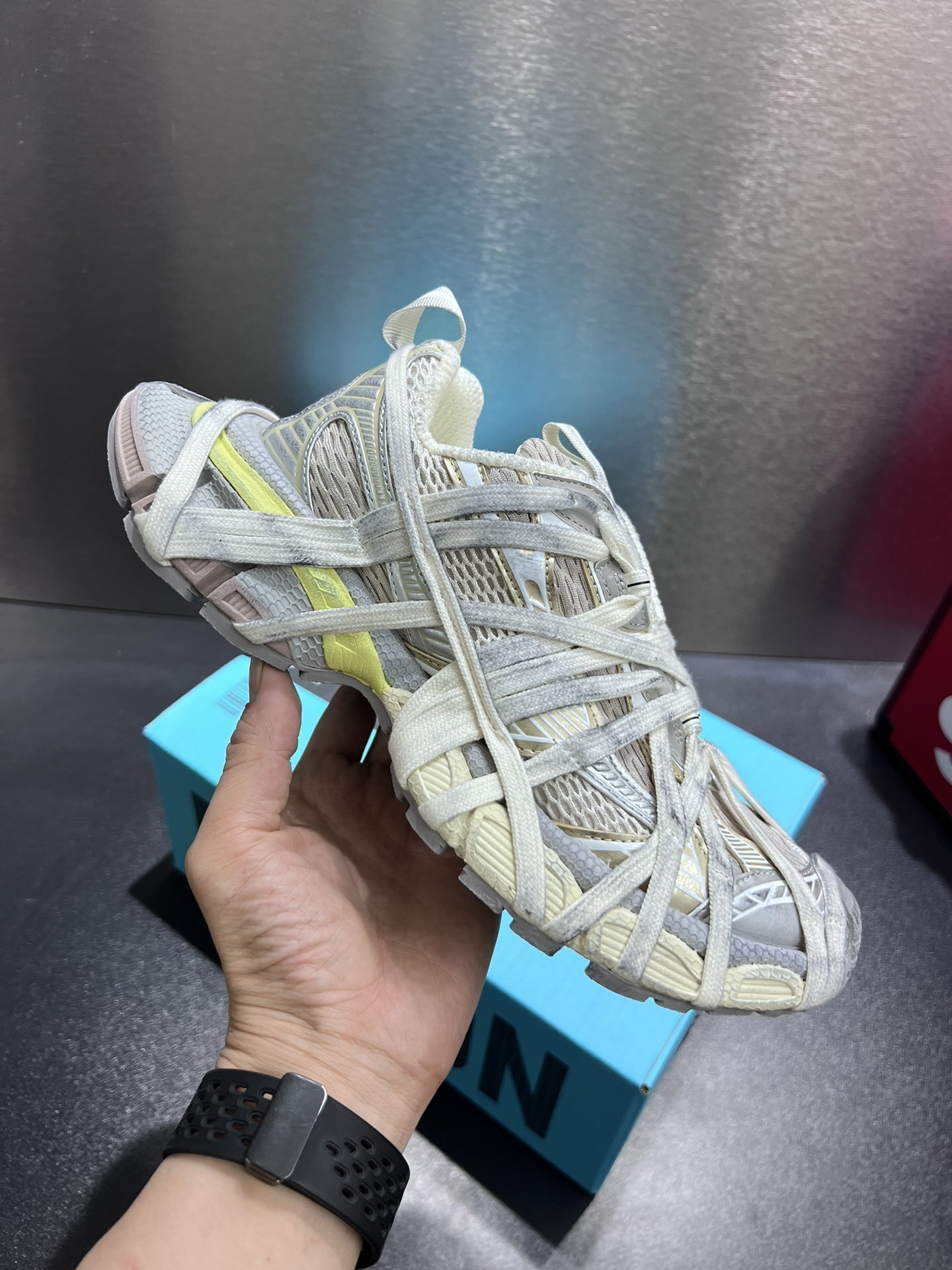 $103.50 Balenciaga ZT9178 gallery