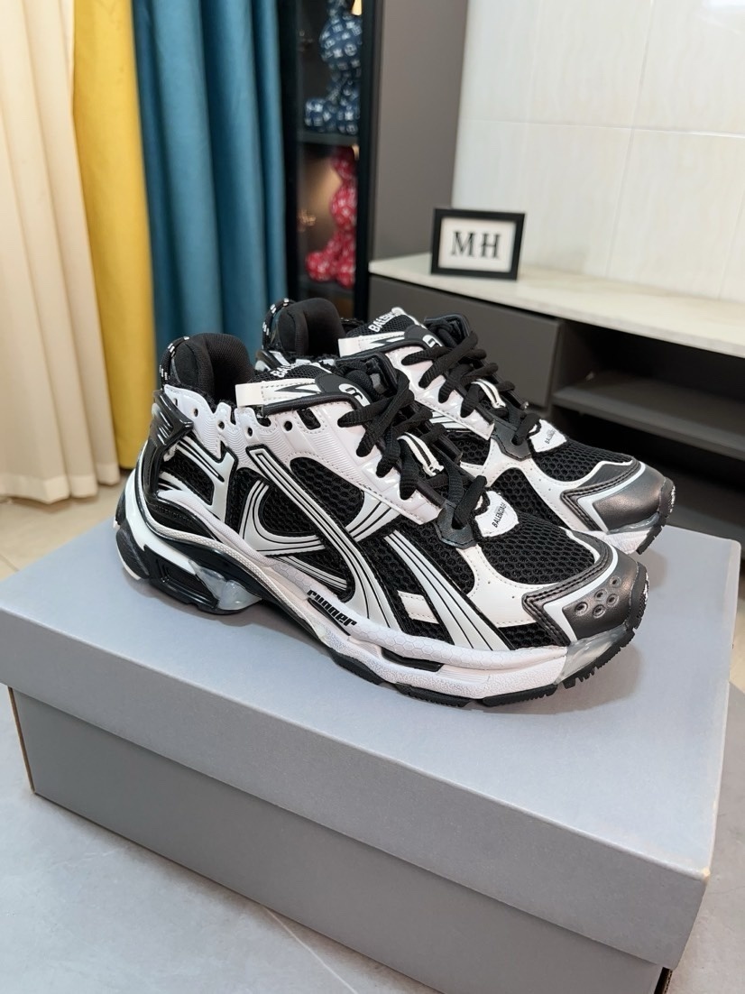 $107.25 Balenciaga ZT9179 gallery