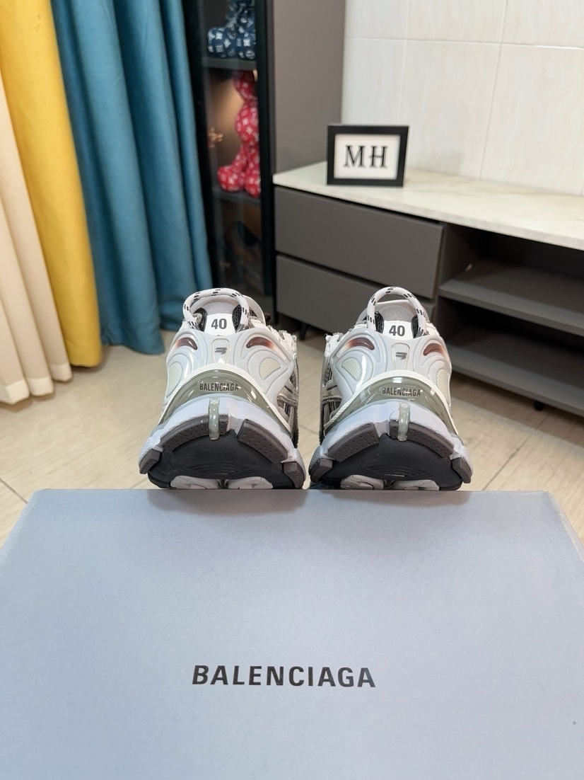 $107.25 Balenciaga ZT9179 gallery