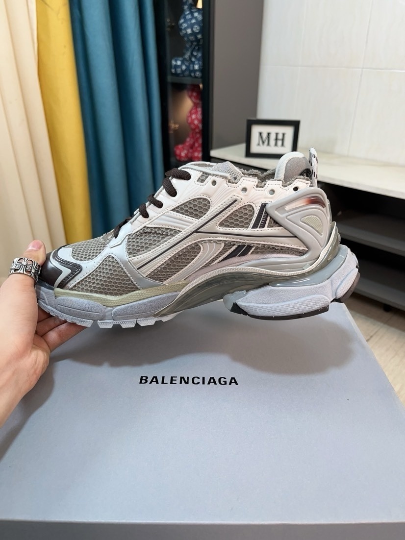 $107.25 Balenciaga ZT9179 gallery