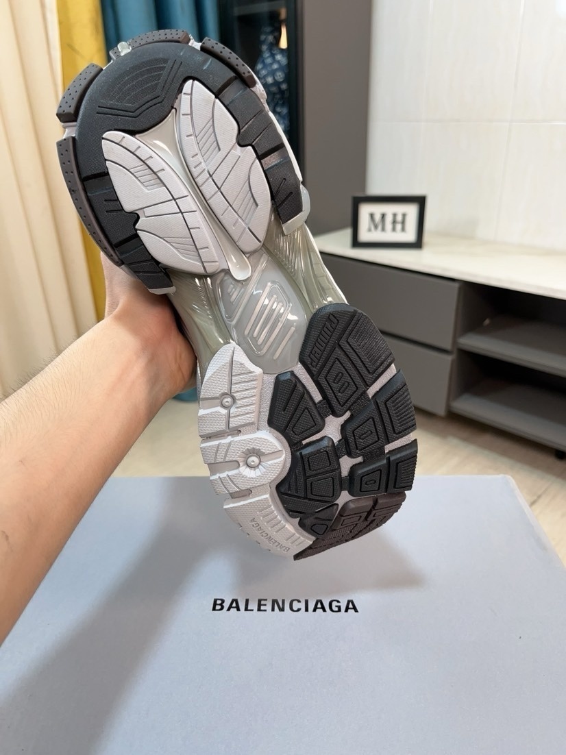 $107.25 Balenciaga ZT9179 gallery