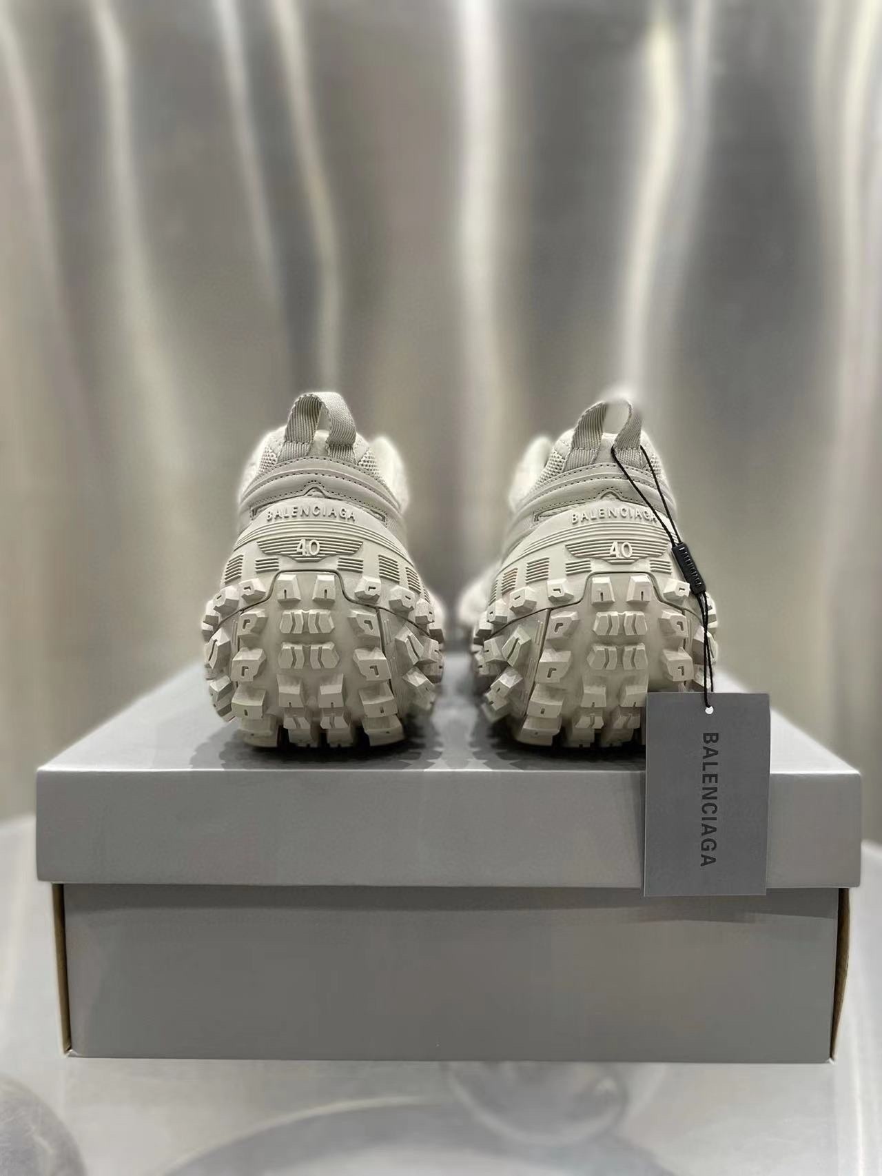 $107.25 Balenciaga ZT9181 gallery