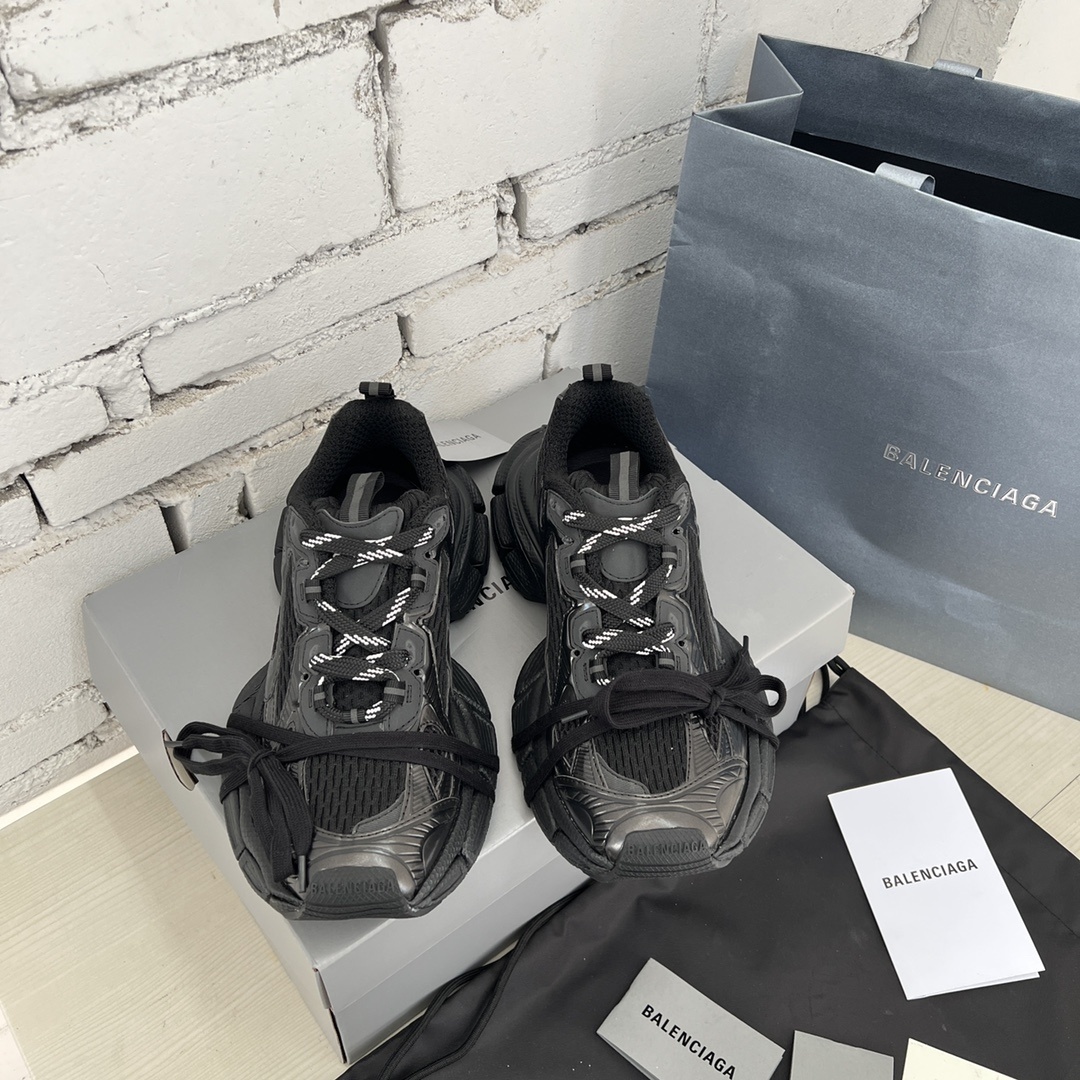 $108.75 Balenciaga ZT9180 gallery