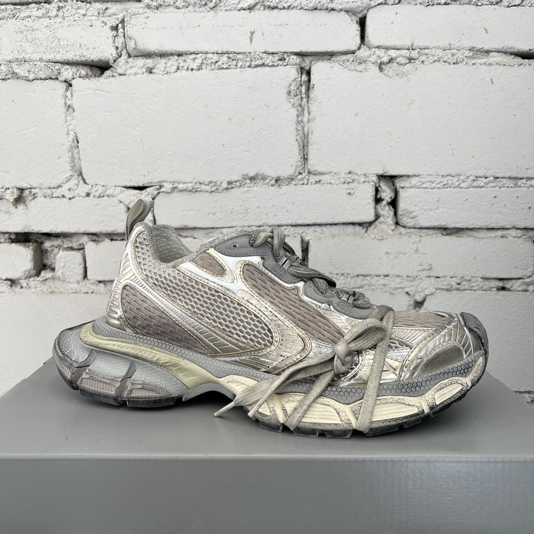 $108.75 Balenciaga ZT9180 gallery