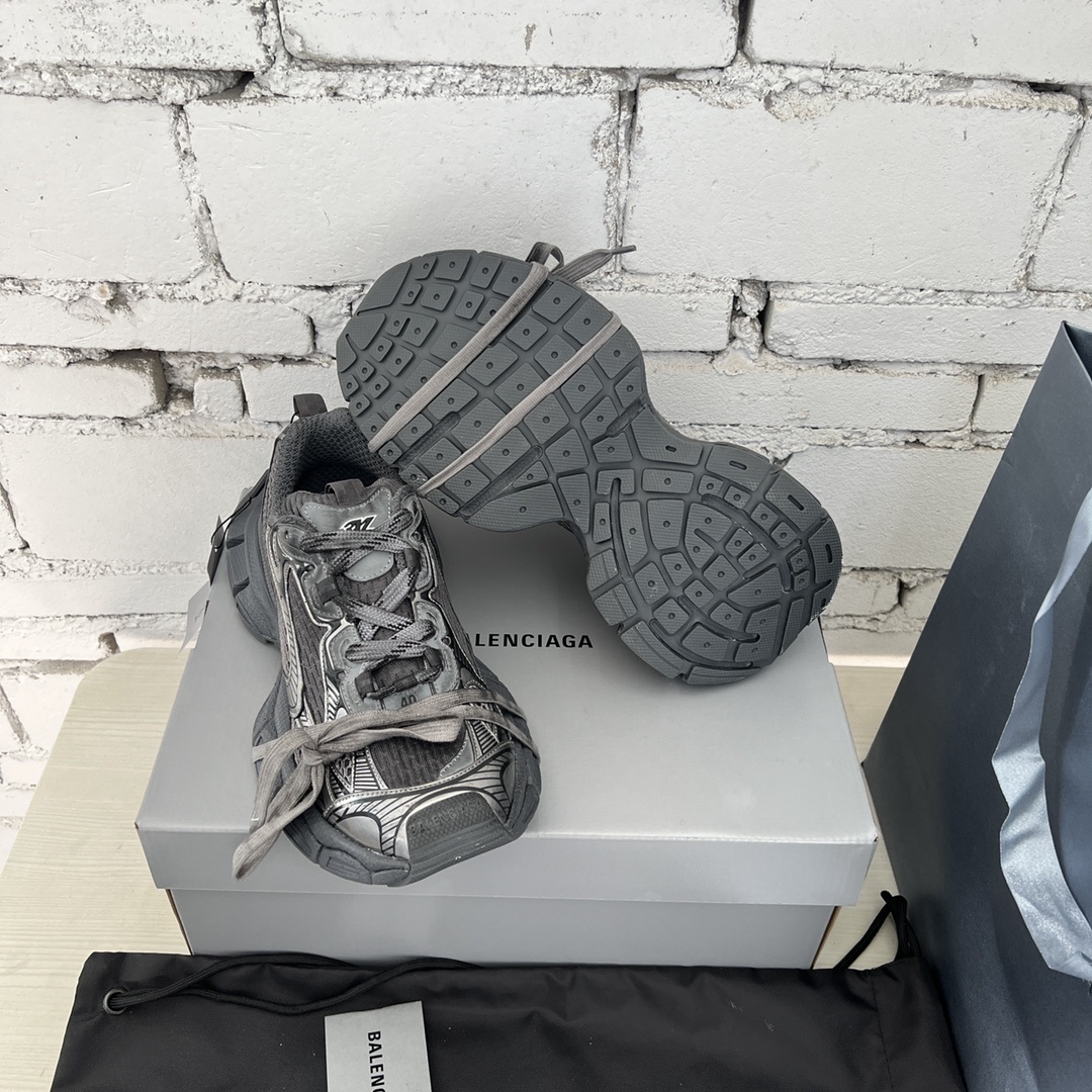 $108.75 Balenciaga ZT9180 gallery