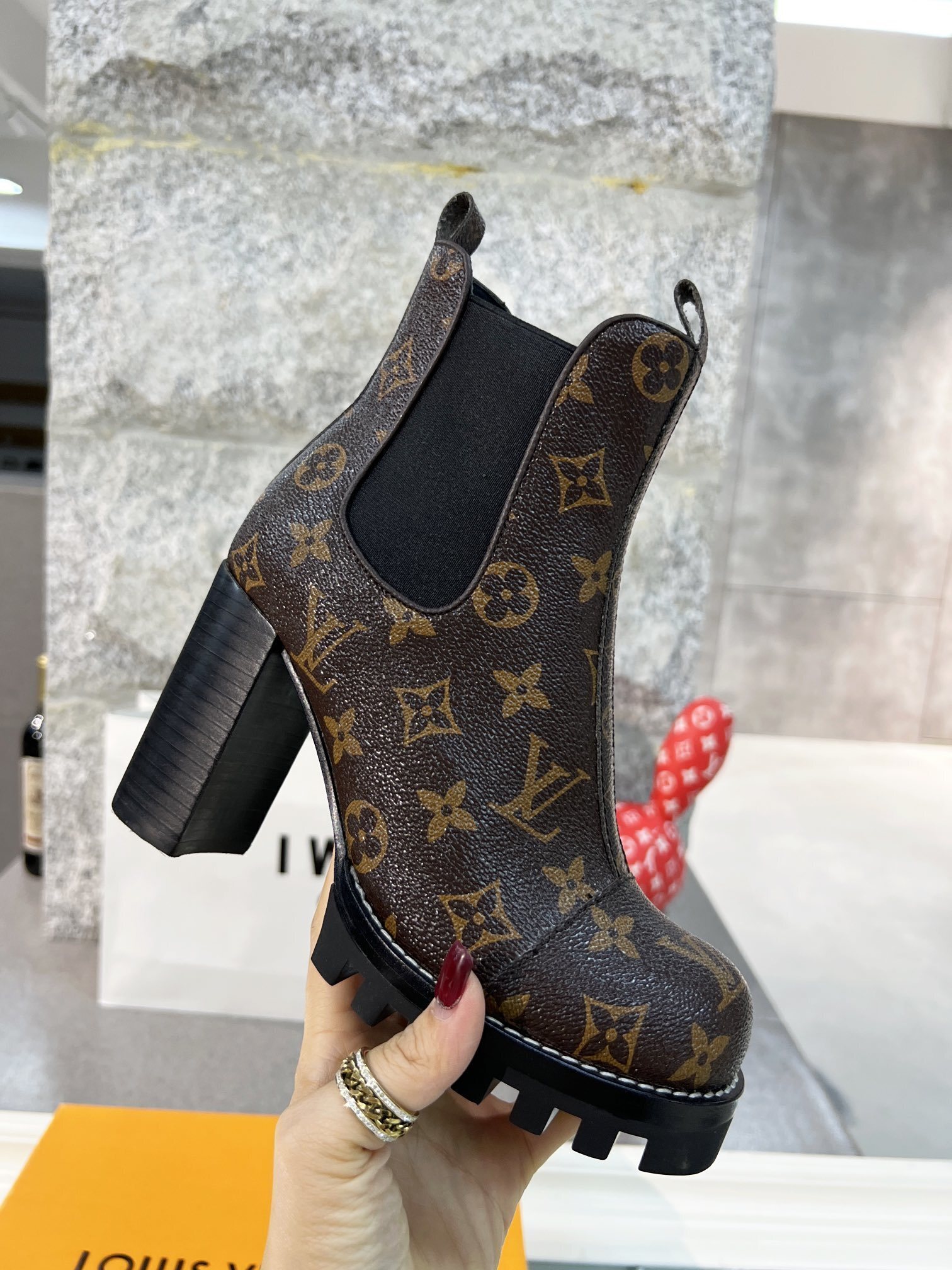 $112.50 LV ZT10728 gallery