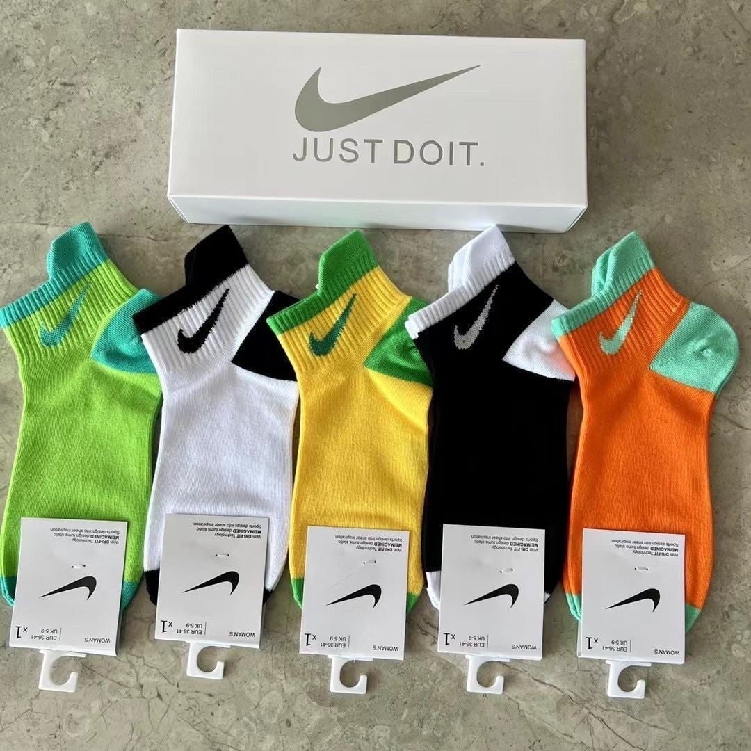 $12.50 NIKE ZT9851 gallery