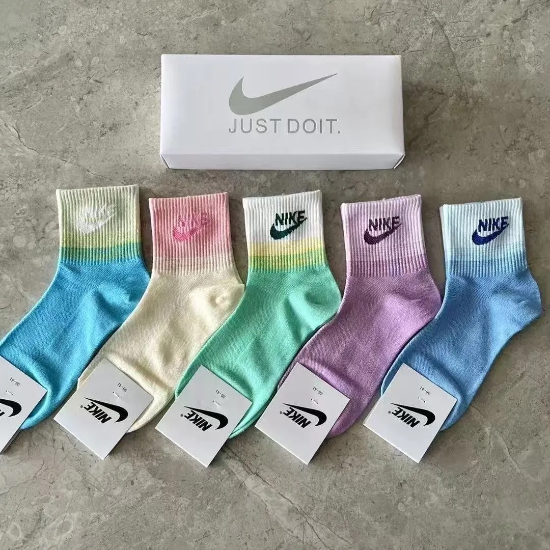 $12.50 NIKE ZT9854 gallery