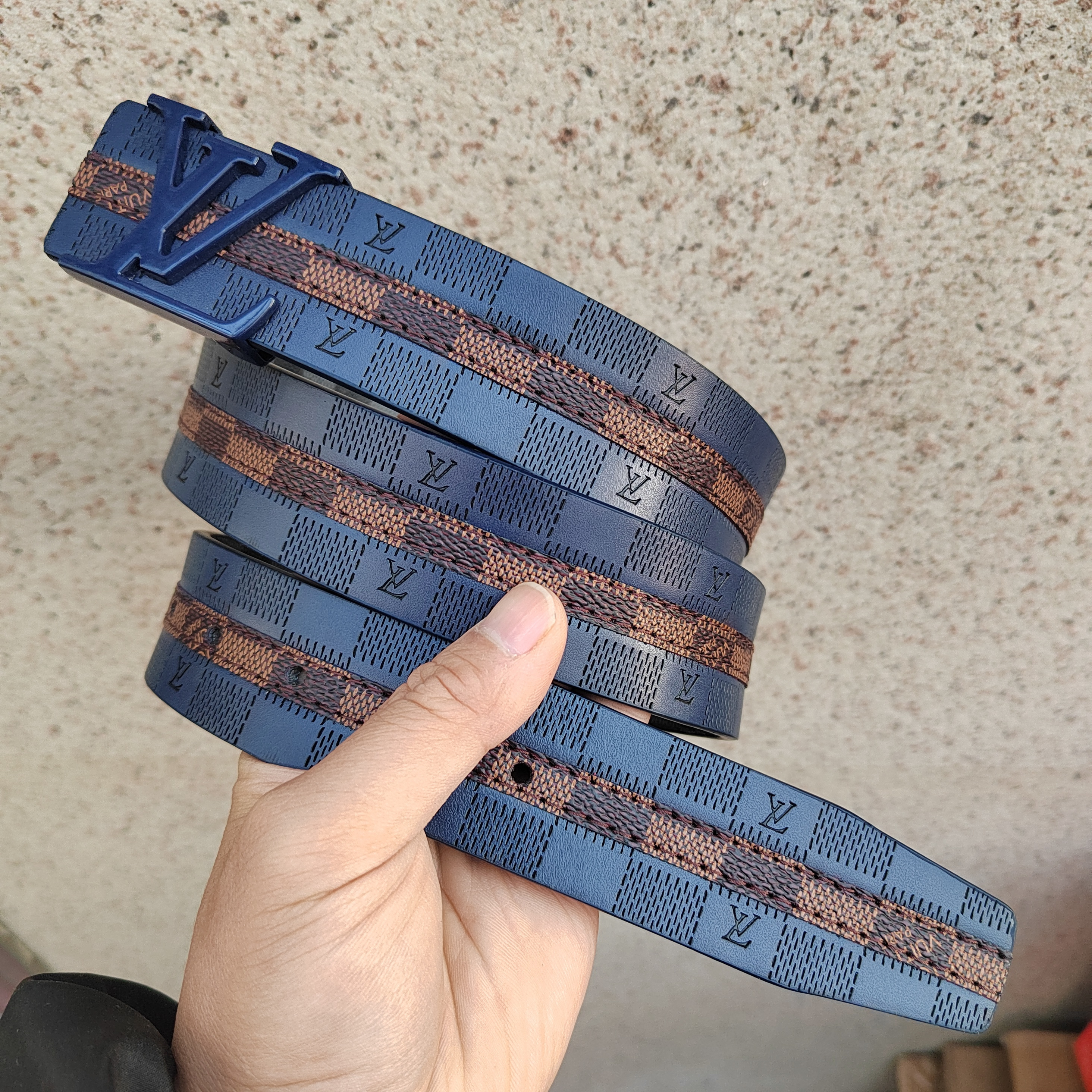 $14.20 LV ZT9940 gallery