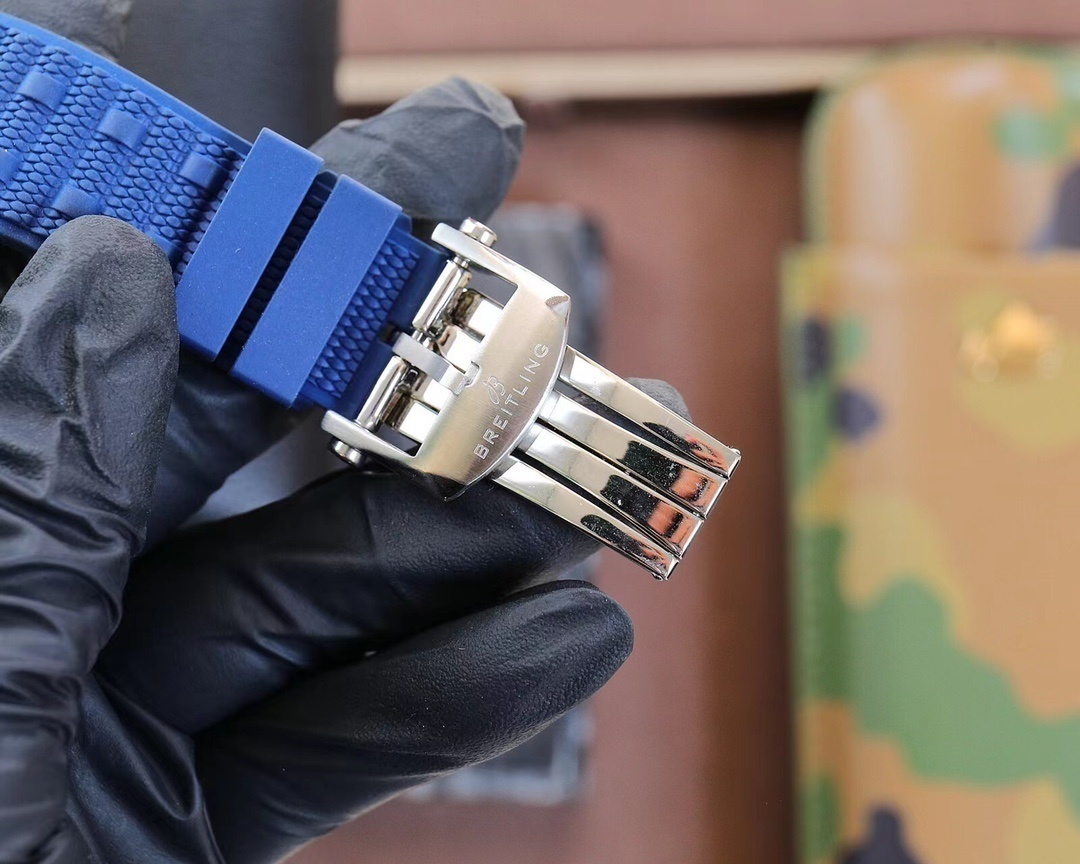 $147.36 Breitling ZT9818 gallery