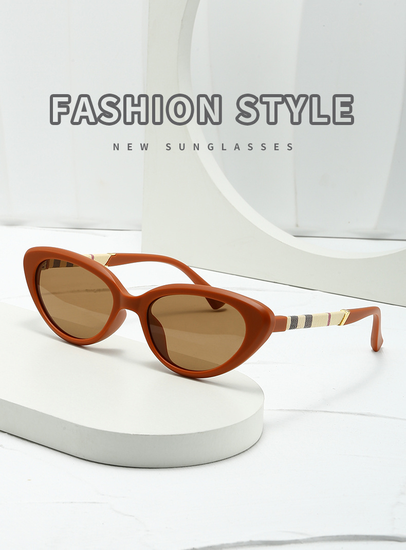 $18.00 Burberry ZT10380 gallery