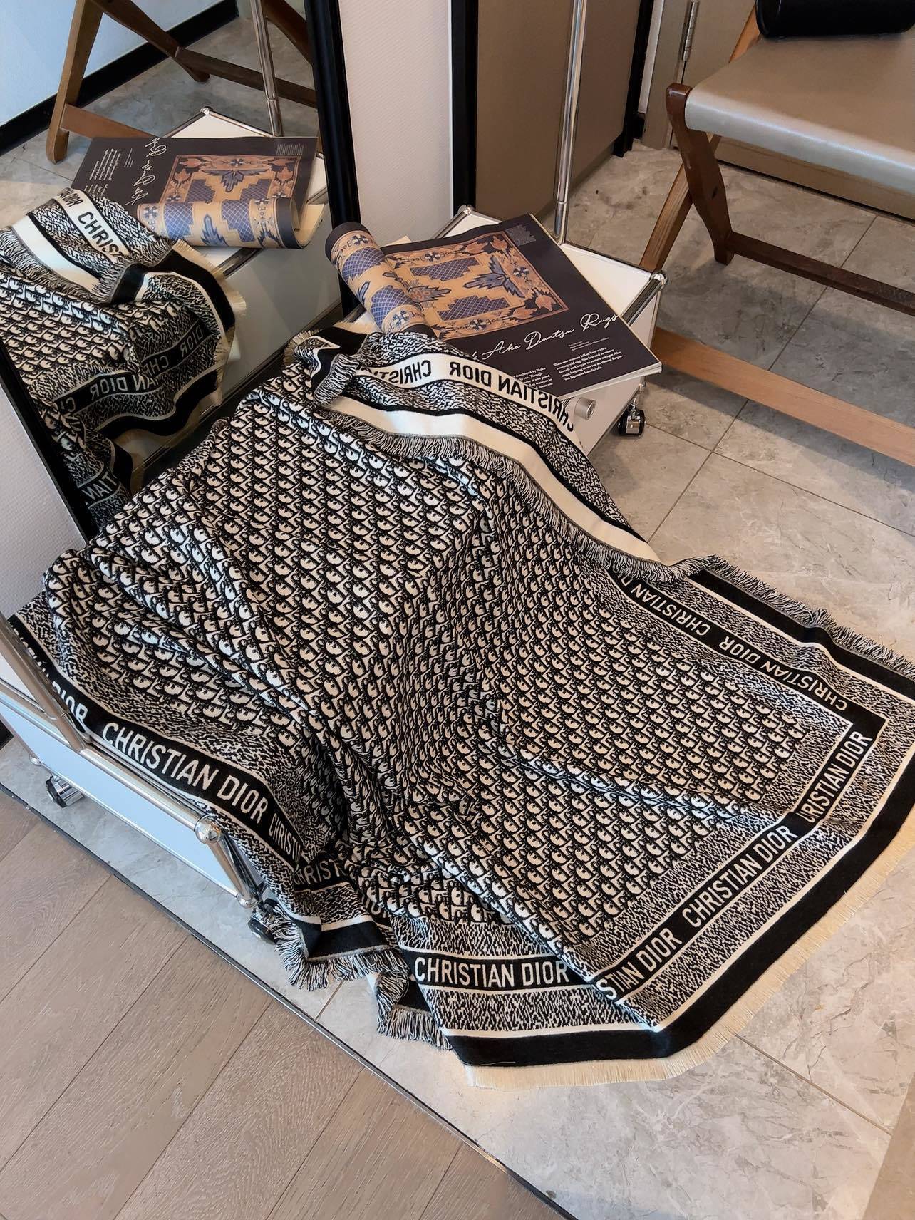 $18.75 DIOR ZT8497 gallery