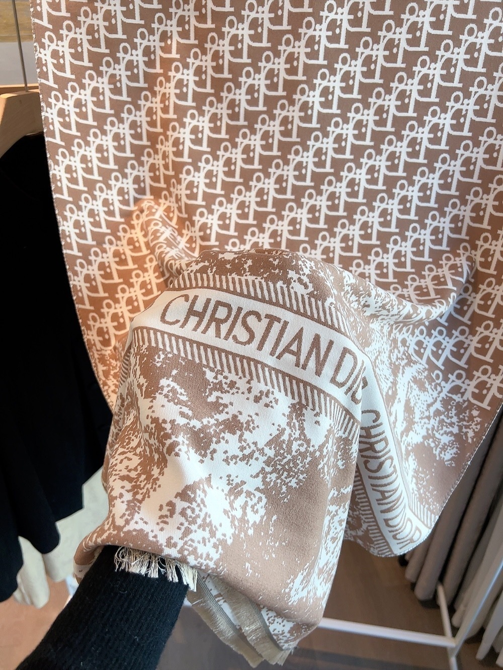 $21 DIOR ZT10060 gallery