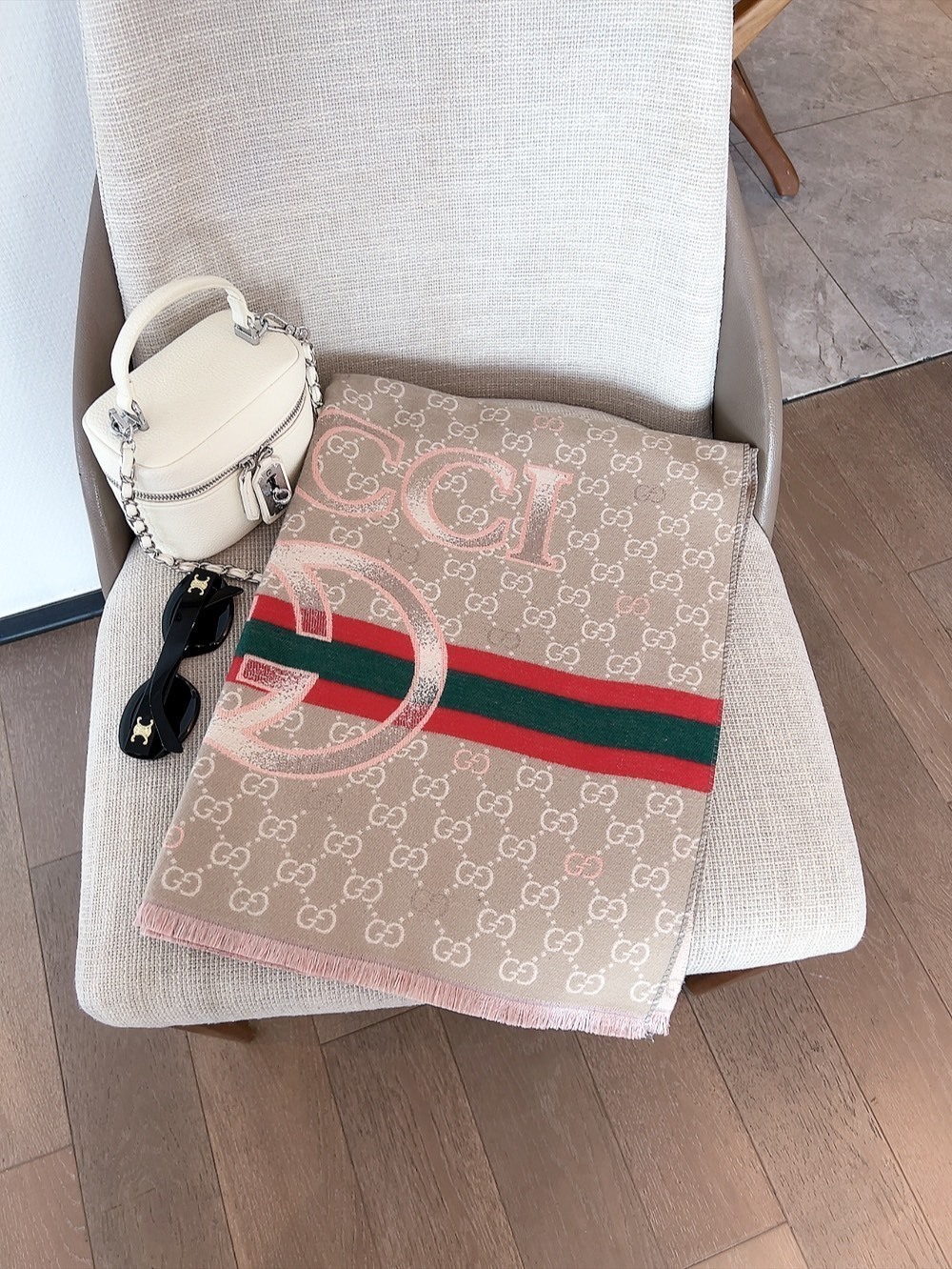 $21 Gucci ZT10067 gallery